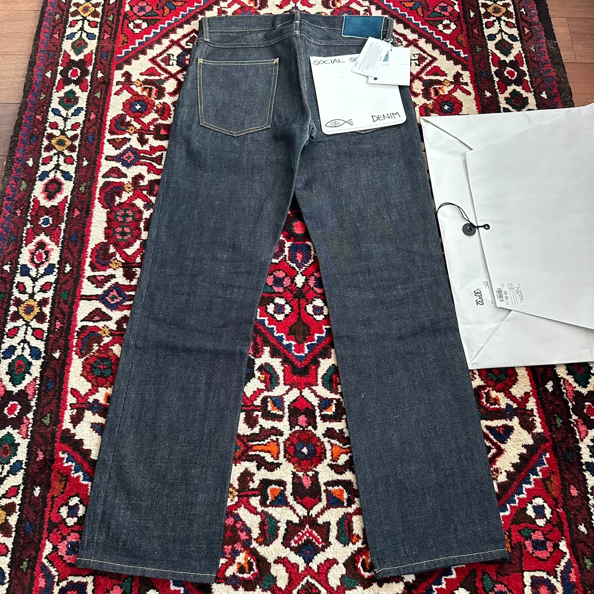 visvim 14AW 09R Black Raw Denim W32L30 — front