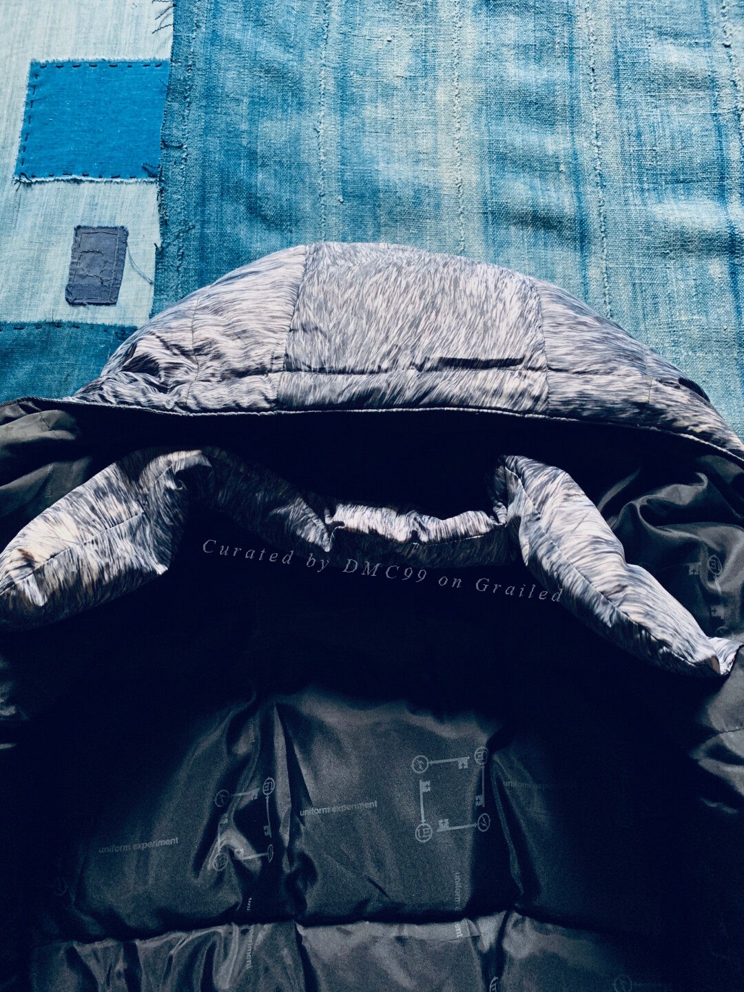 Uniform Experiment Fur Printed Down Jacket — back