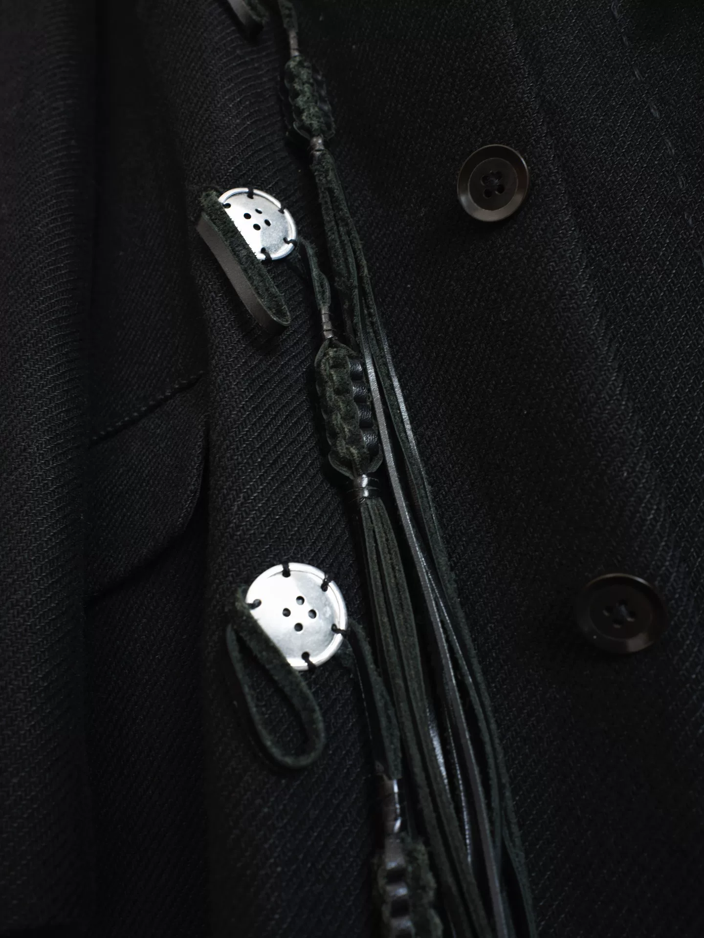 Yohji Yamamoto 05AW Silver Buckle Twill Coat — label
