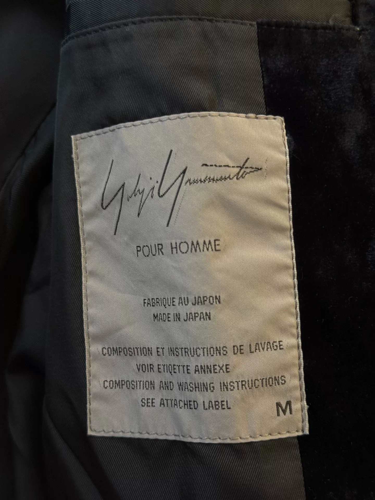 Yohji Yamamoto 94AW Velvet Coat — detail