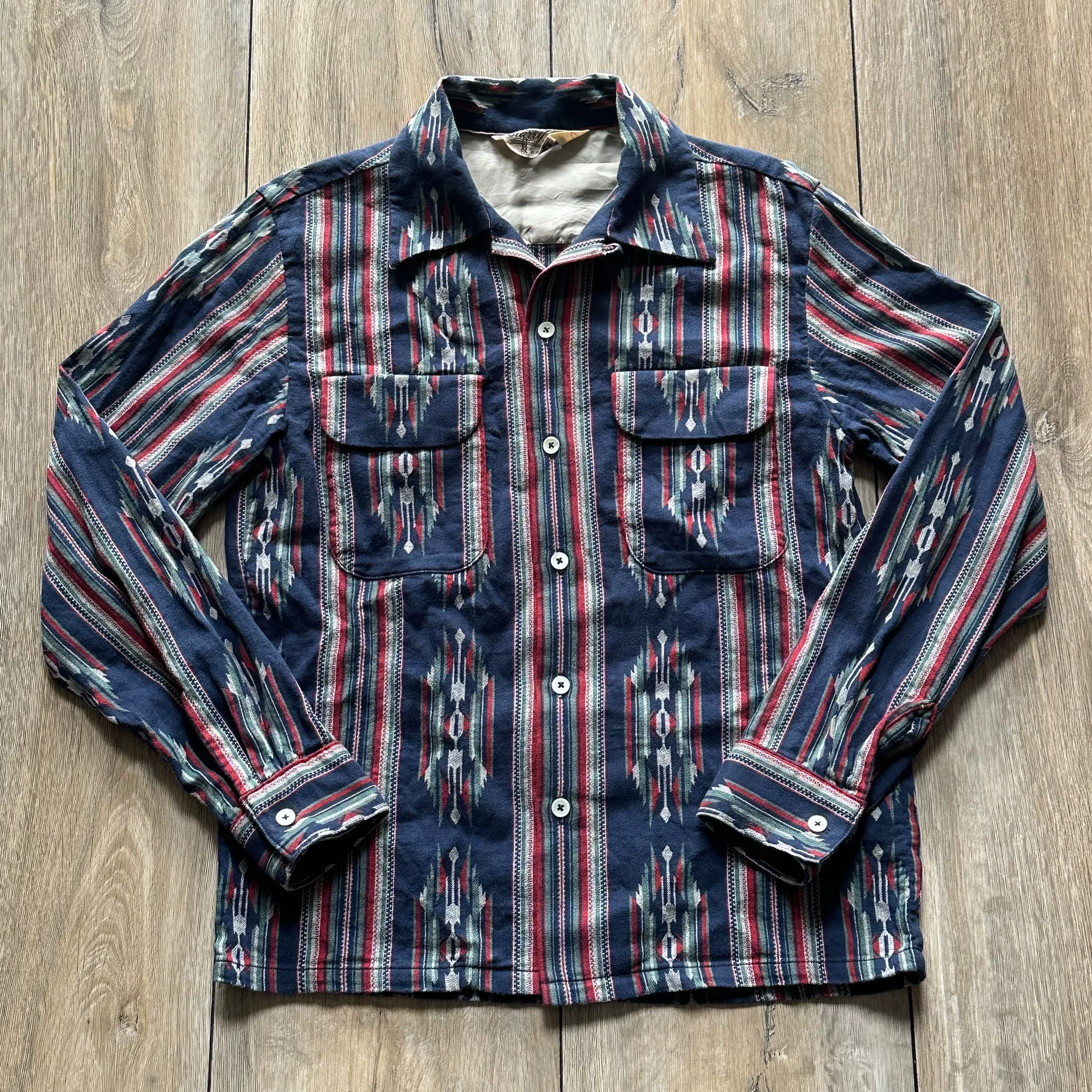 Jelado Vintage Long-Sleeve Shirt