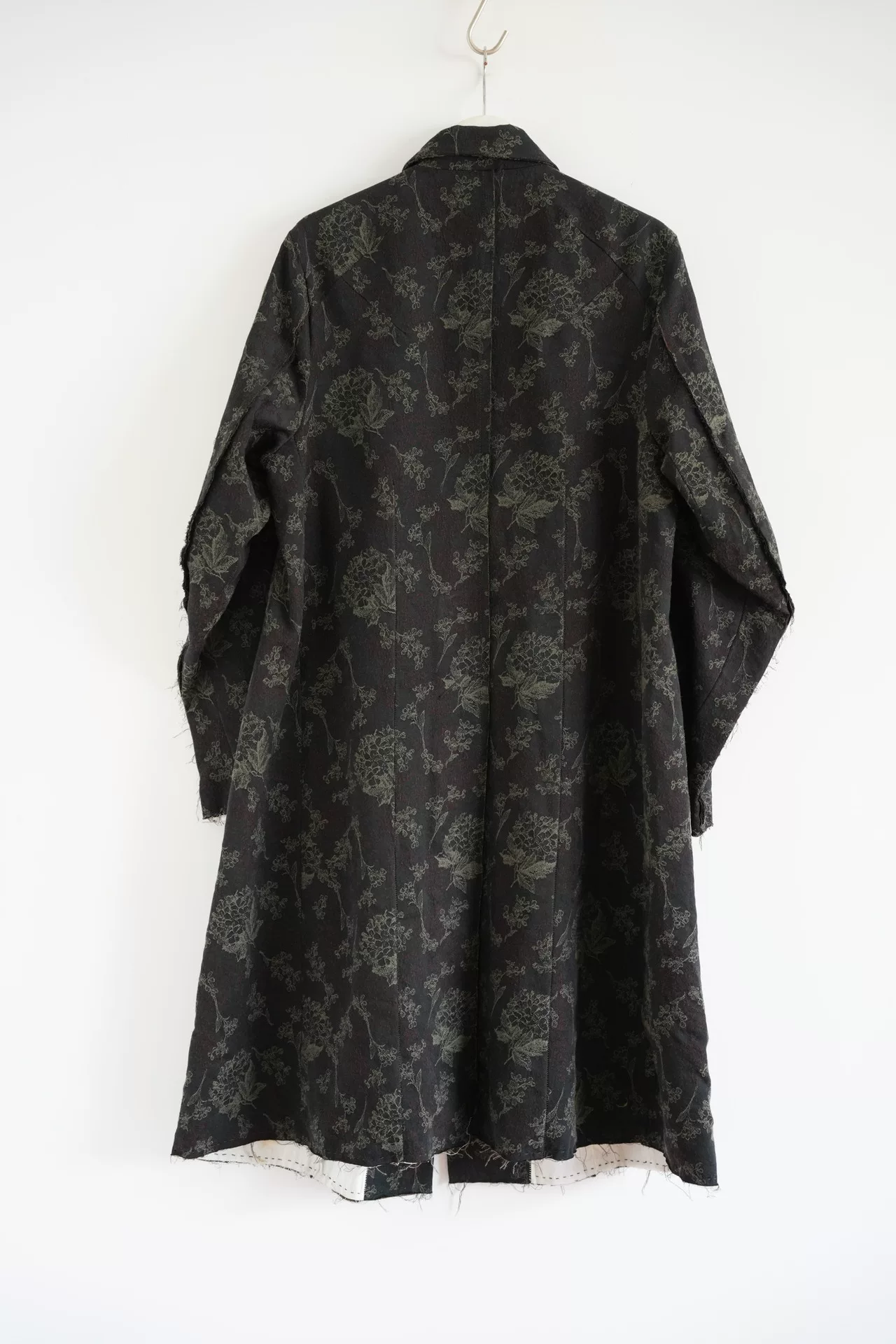 PengTai 20AW Black Floral Jacquard Coat — front
