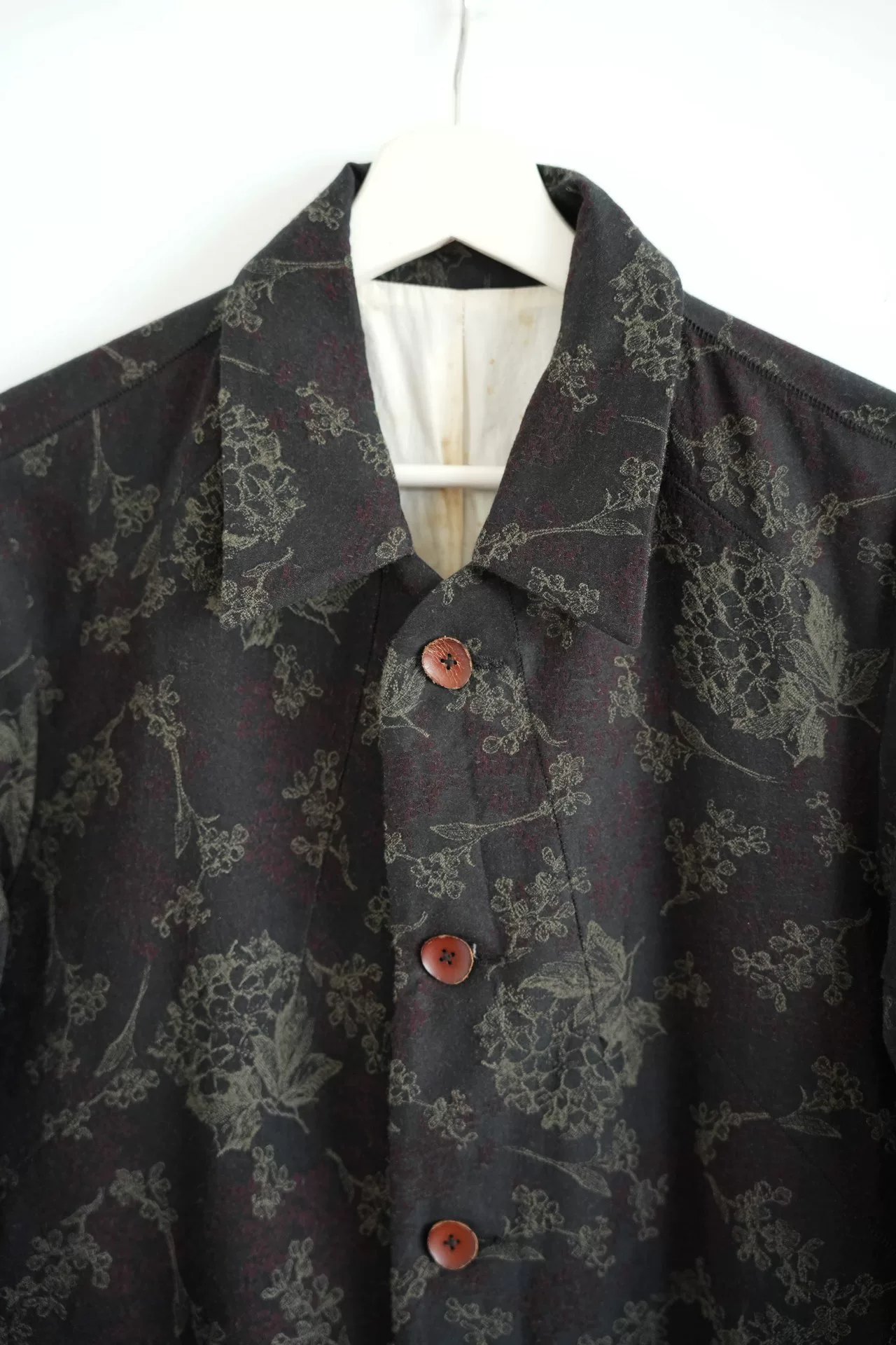 PengTai 20AW Black Floral Jacquard Coat — detail