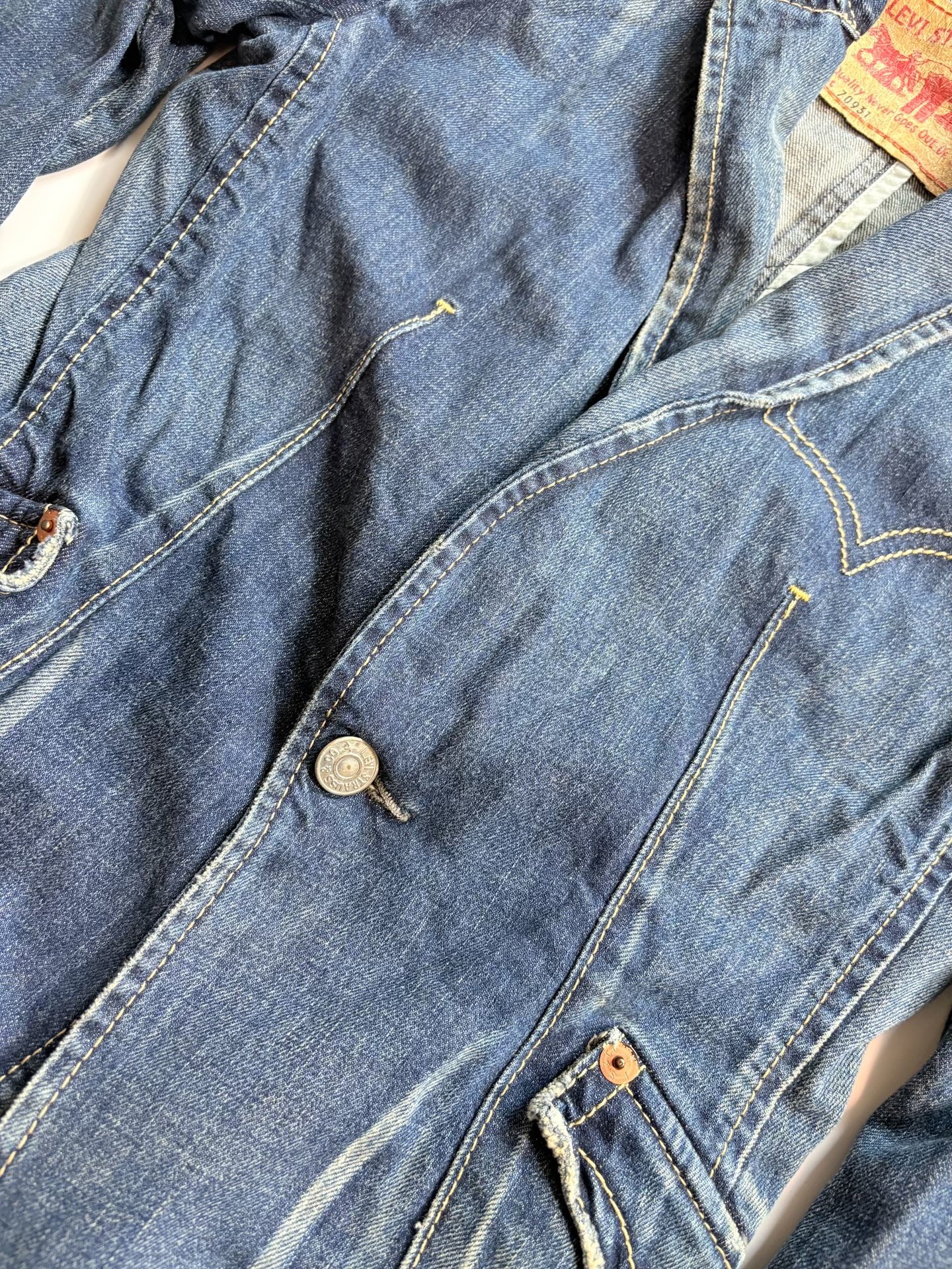 Levi's Women's Denim Jacket — label