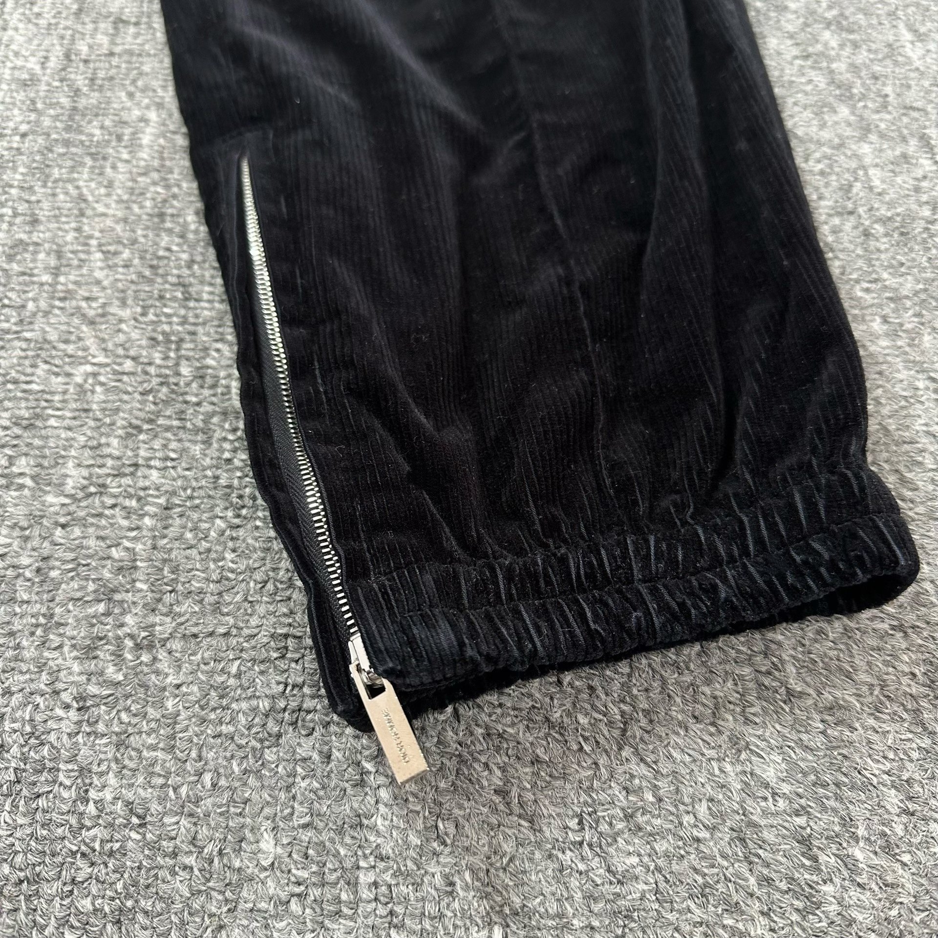 Dior Black Corduroy Side-Zip Casual Pants — front