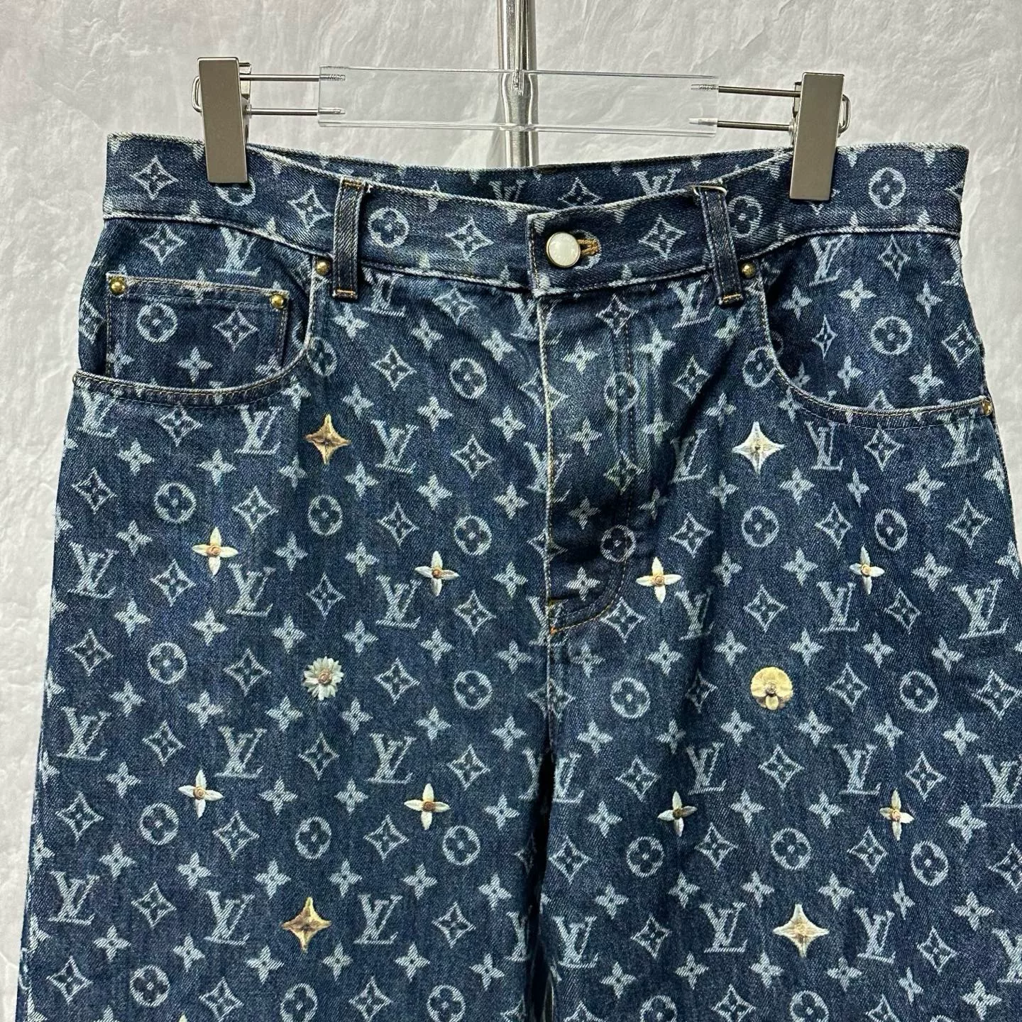 Louis Vuitton FW26 Daisy Embroidery Denim Pants — detail