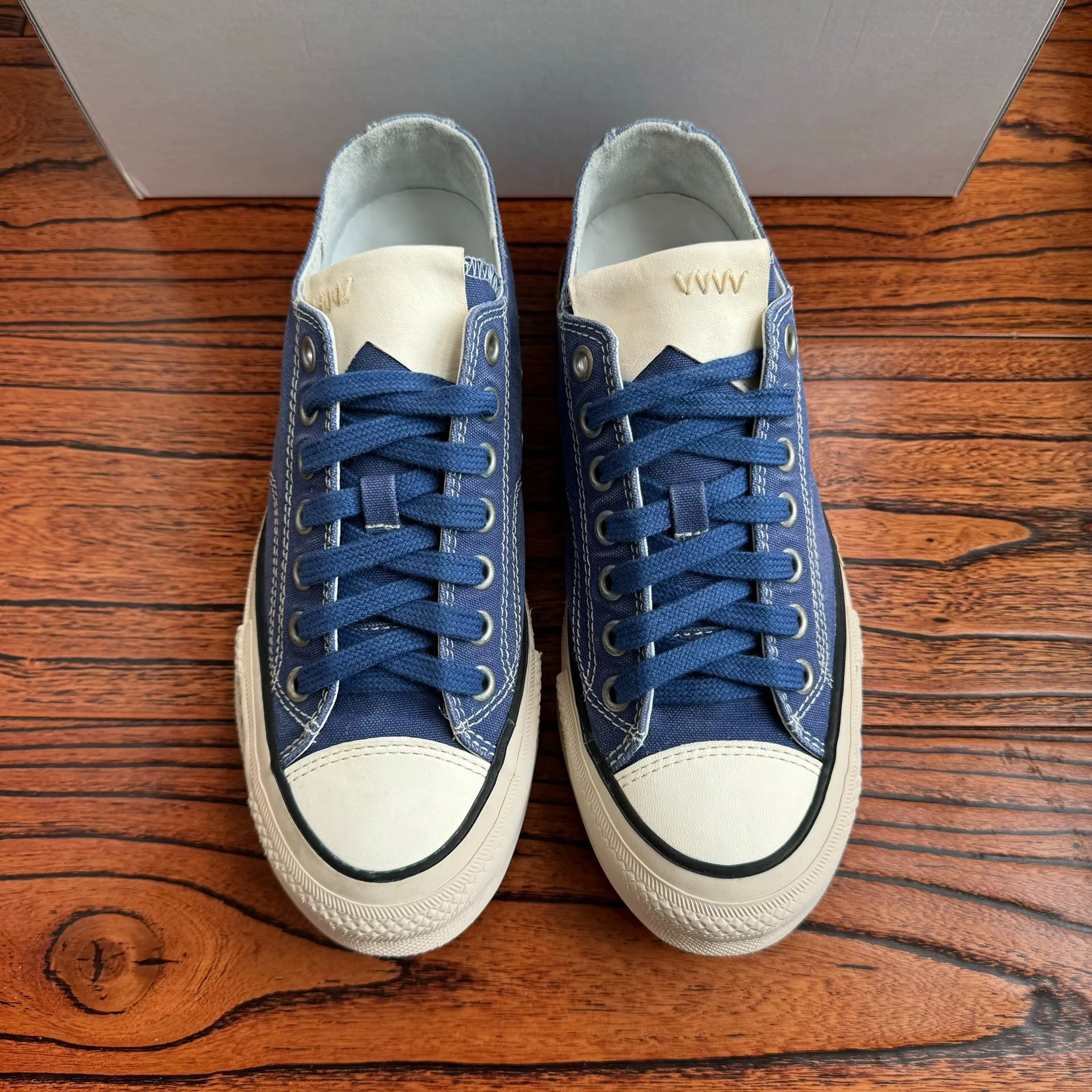 Visvim 24ss Skagway Lo Canvas Sneakers — front