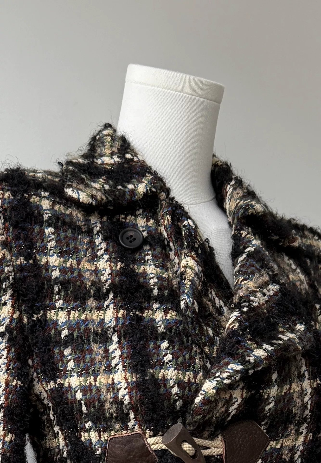Yohji Yamamoto Y's Wool Horn Button Jacket — detail