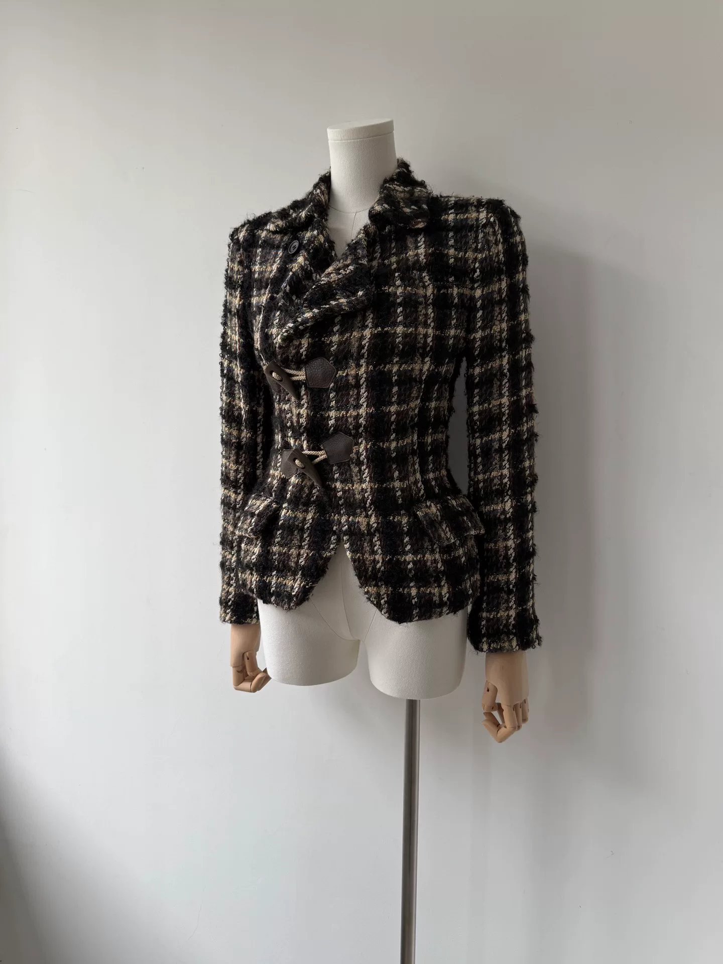 Yohji Yamamoto Y's Wool Horn Button Jacket — front