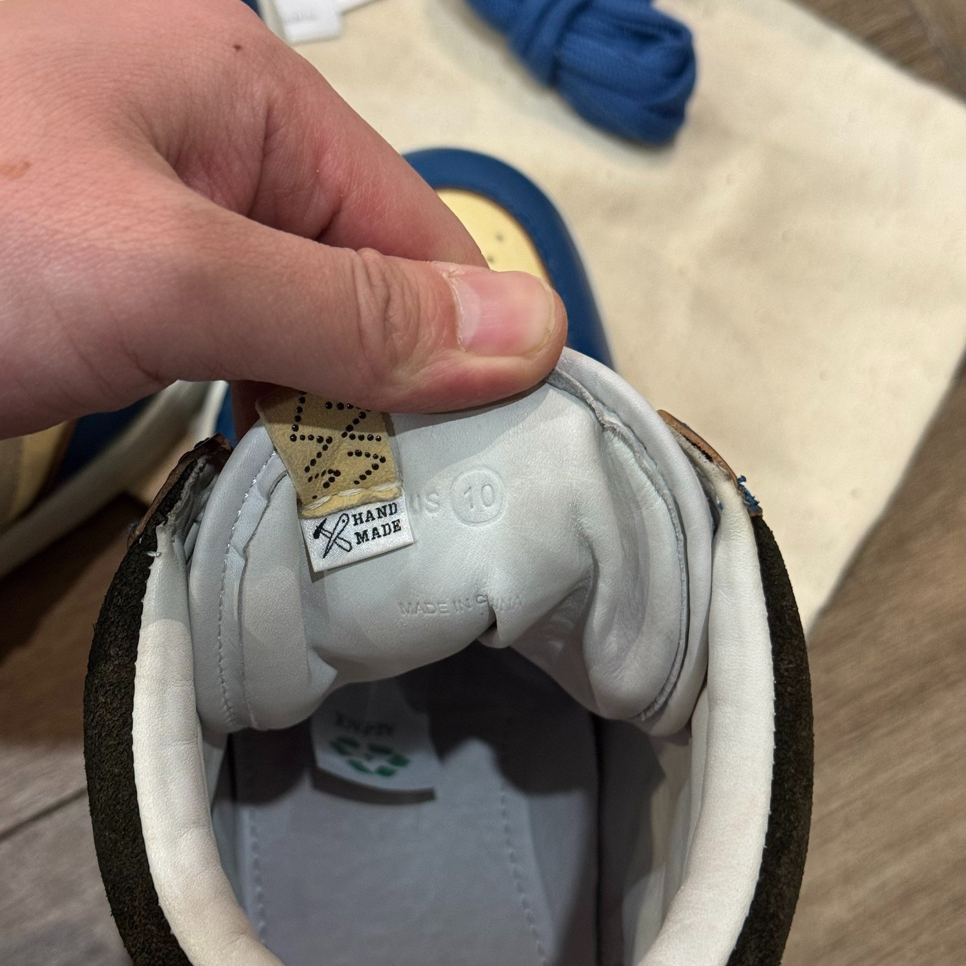 visvim CHAMBERLAIN HI Basketball Shoes — label