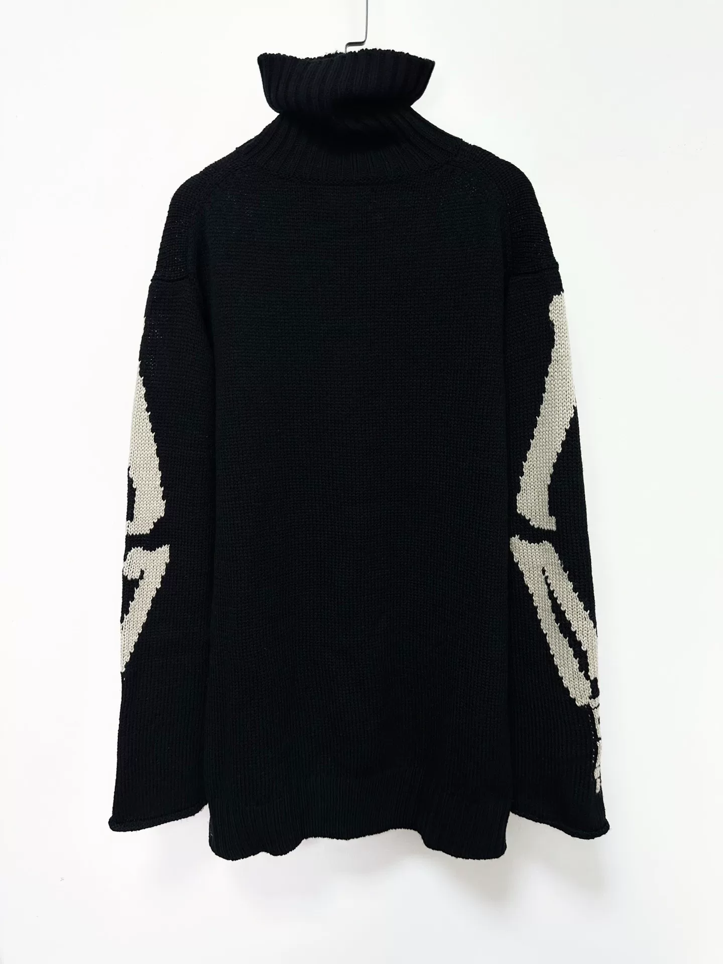 Yohji Yamamoto 11AW Cherry Bone Sweater — front