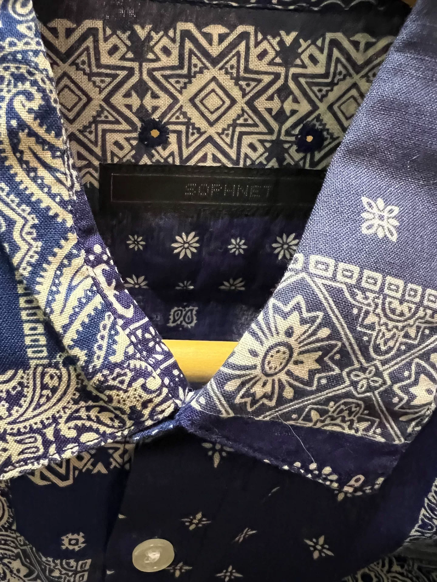 Sophent Bandana Print Shirt — detail