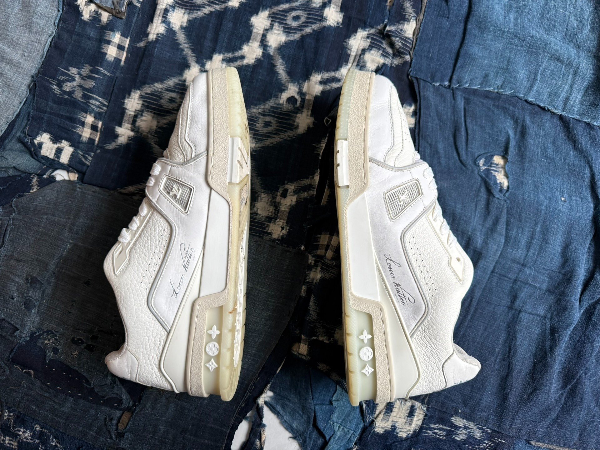Louis Vuitton LV Trainer White Cement — front