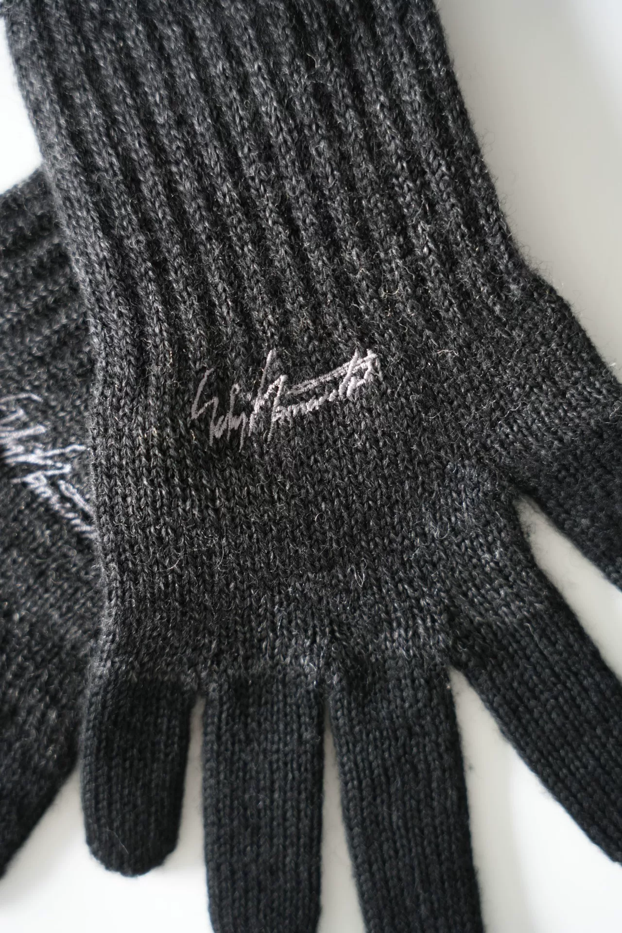 Yohji Yamamoto 17AW Signature Gloves — back