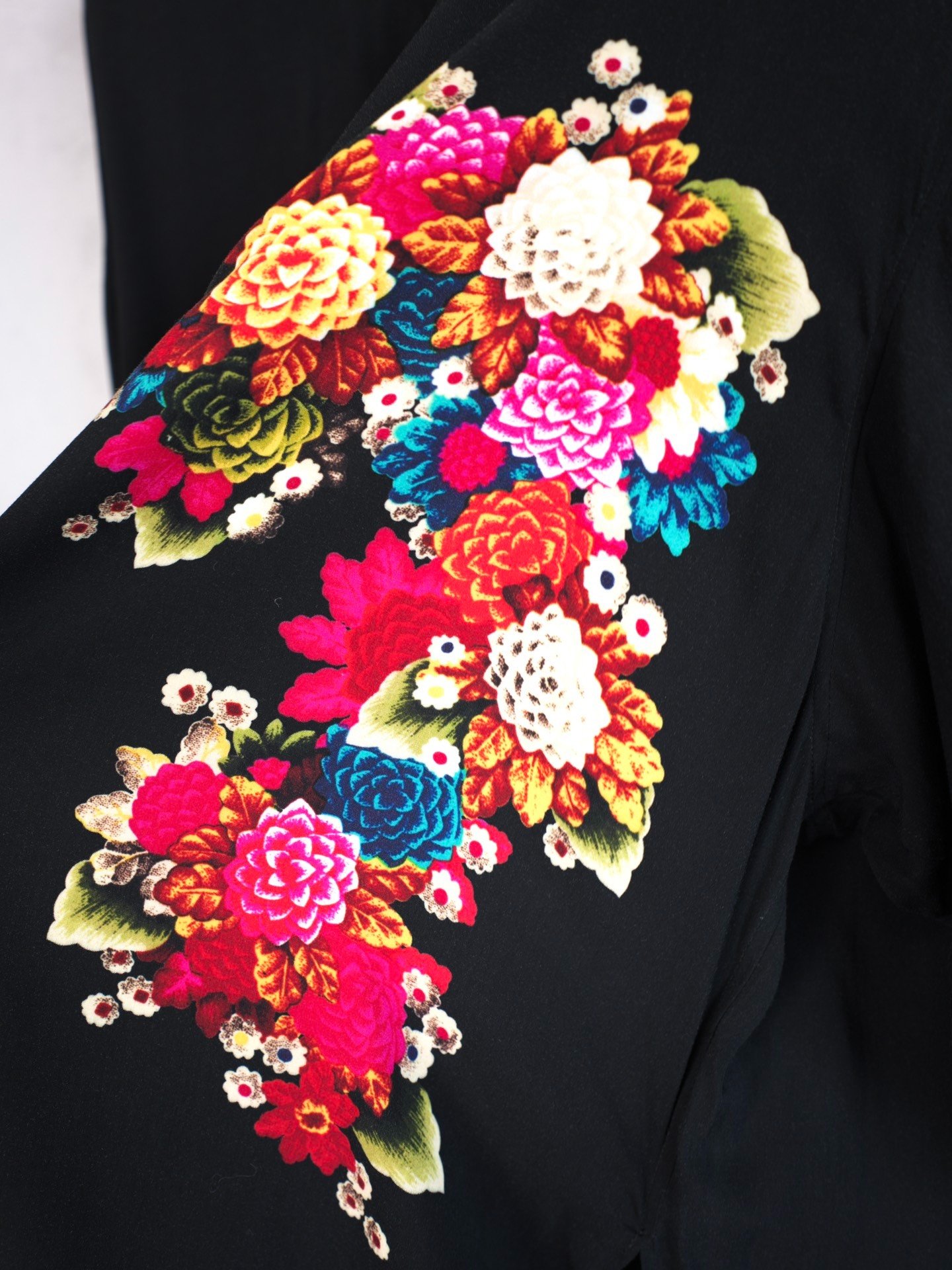 Yohji Yamamoto 87SS Floral Rayon Shirt Replica — detail
