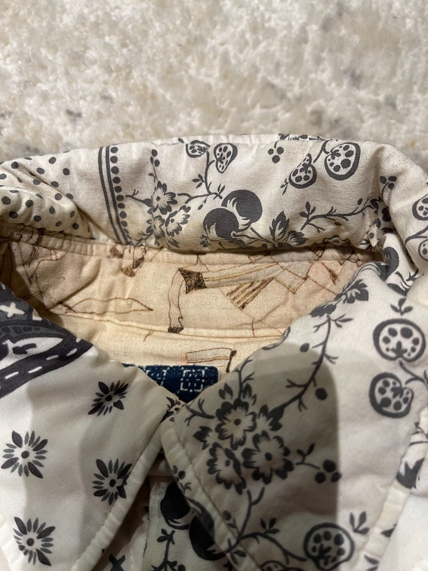 visvim kerchief ict down jacket — label
