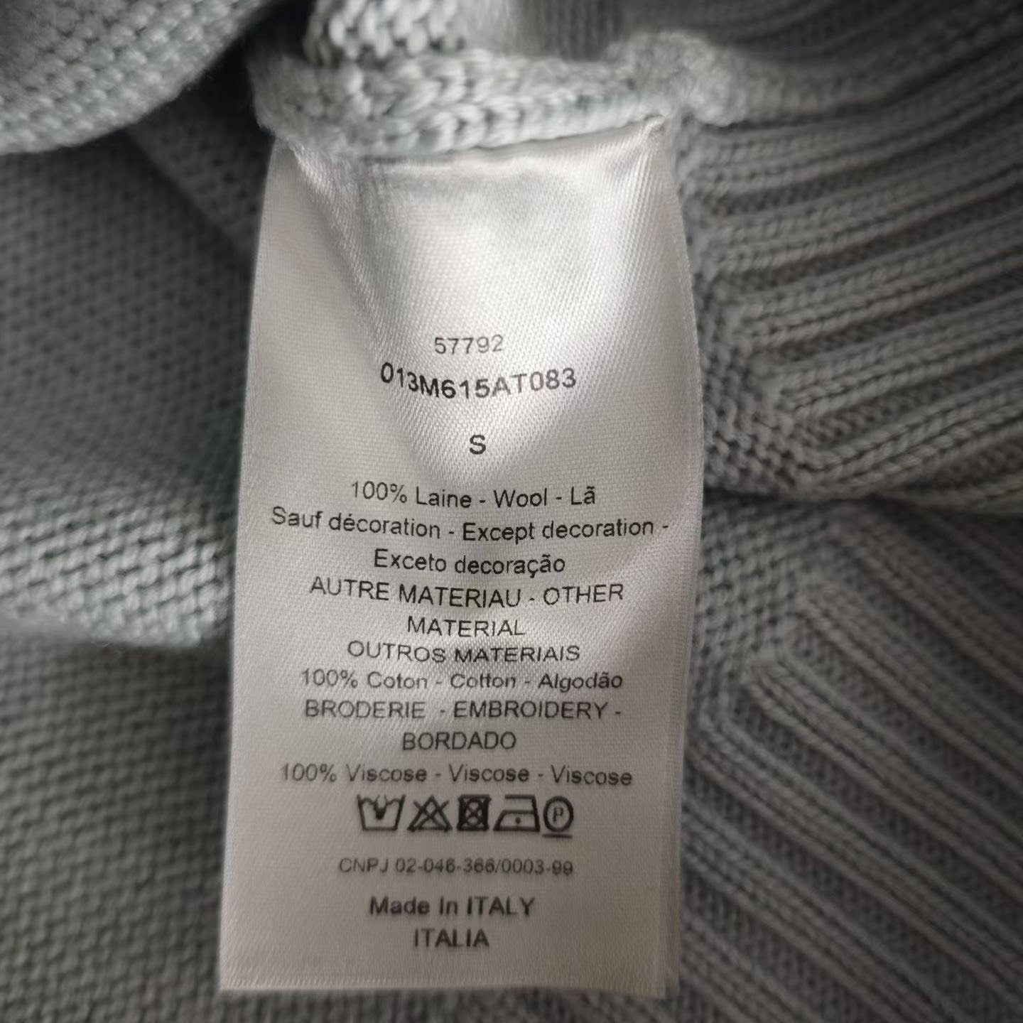 Dior Light Blue Flower Logo Wool Sweater — label