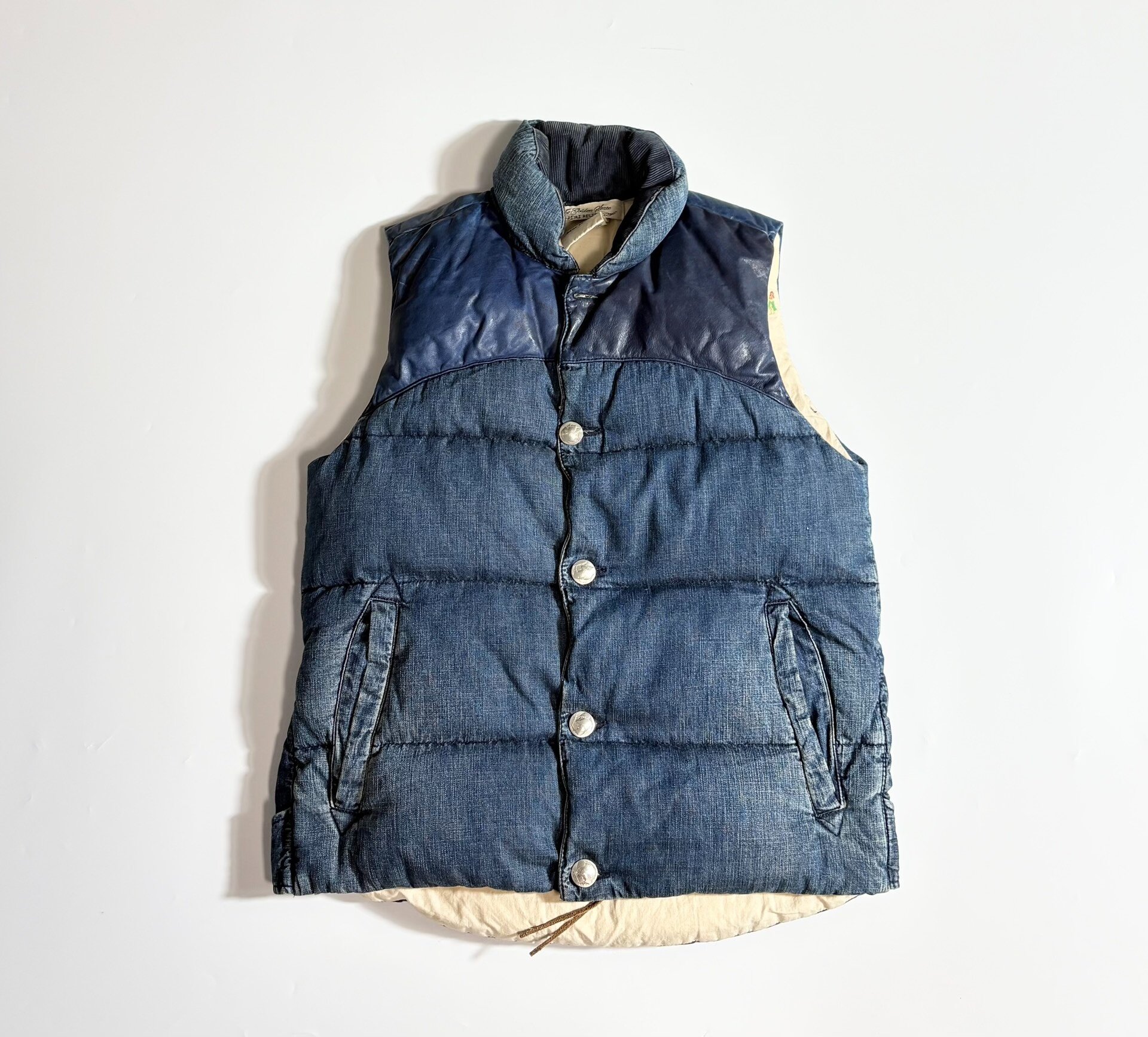 REMI RELIEF Indigo Dyed Down Vest