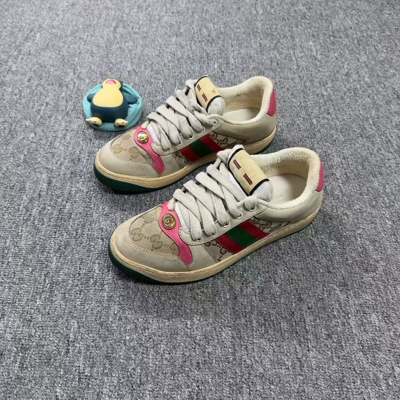 Gucci Cream Dirty Sneakers with GG