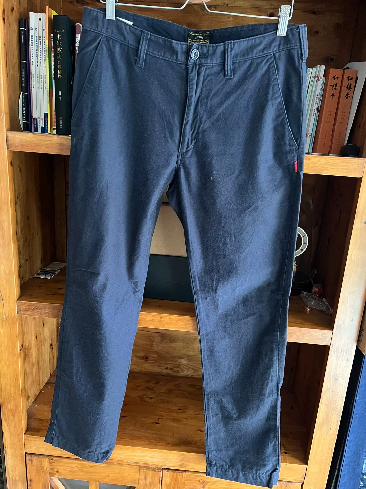WTAPS Skinny Indigo Dyed Cargo Pants — detail