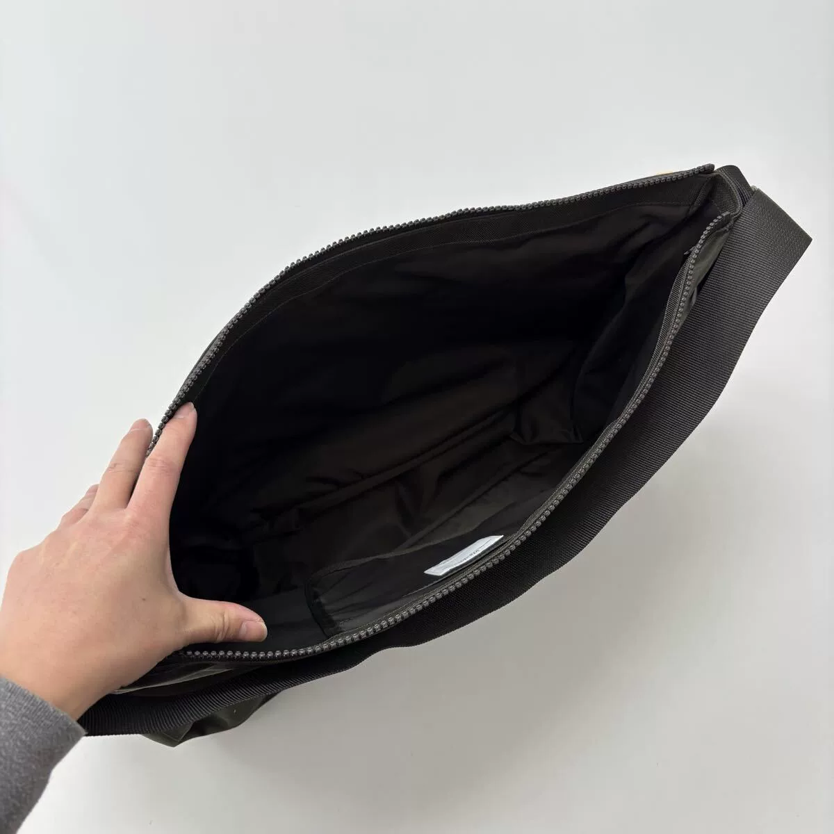 visvim 25ss CORDURA CHARLIE II SHOULDER BAG — back
