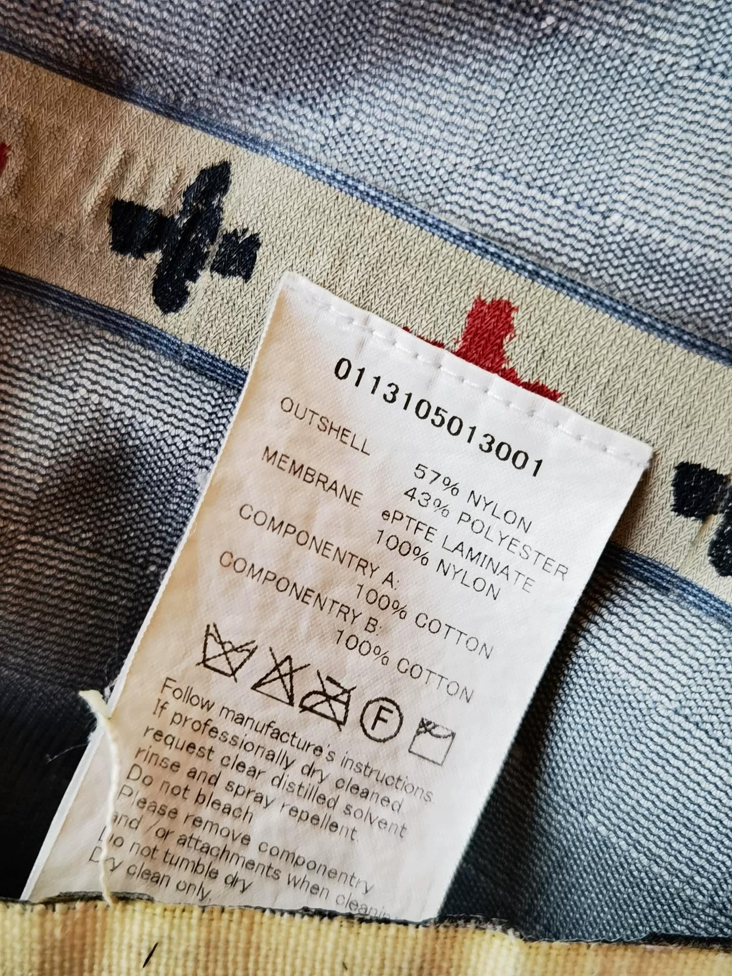 Visvim 13aw Oglala Parka 3L Gtx — label