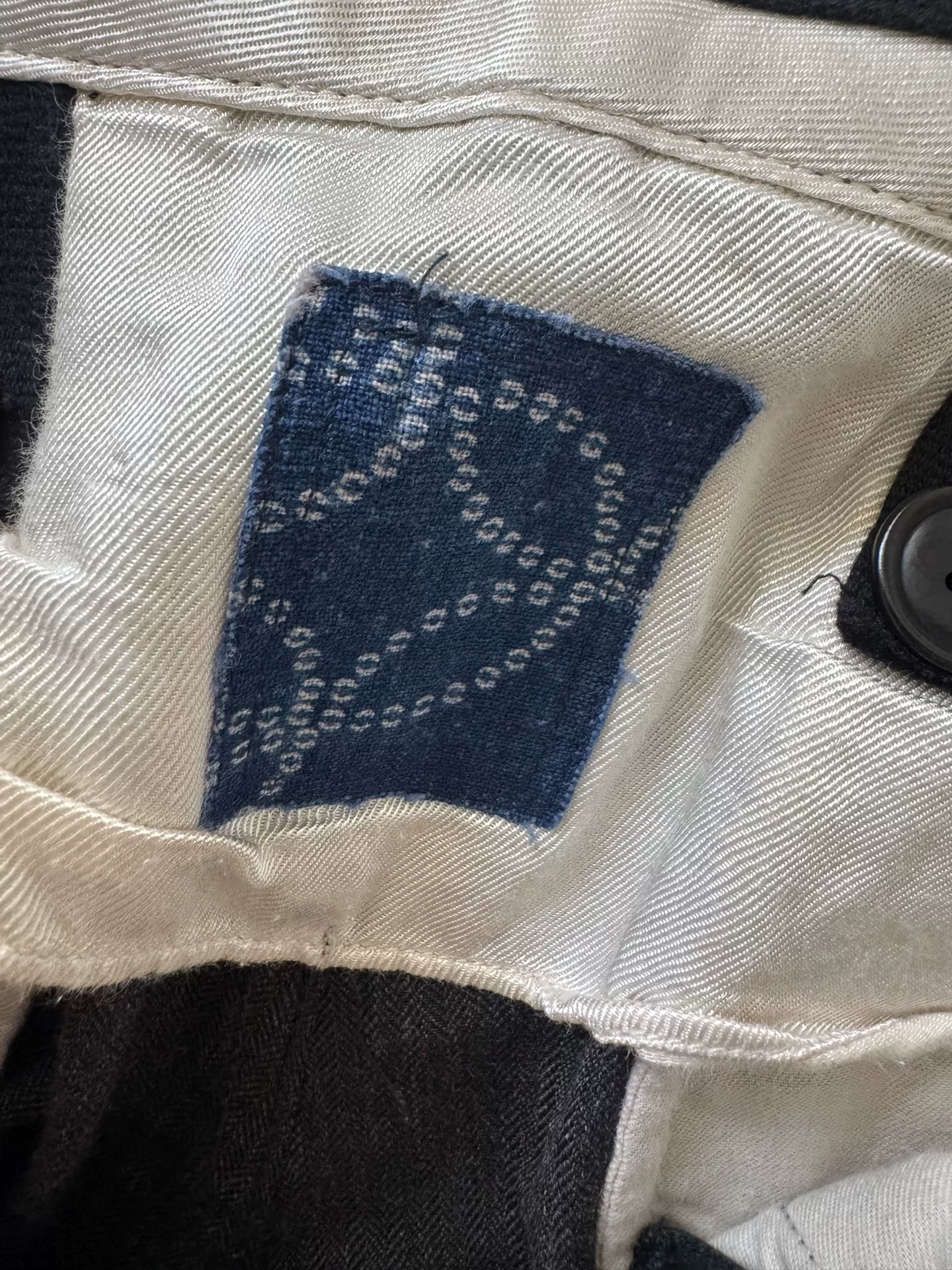 VISVIM 19AW Eiger Sanction Cargo Pants — label