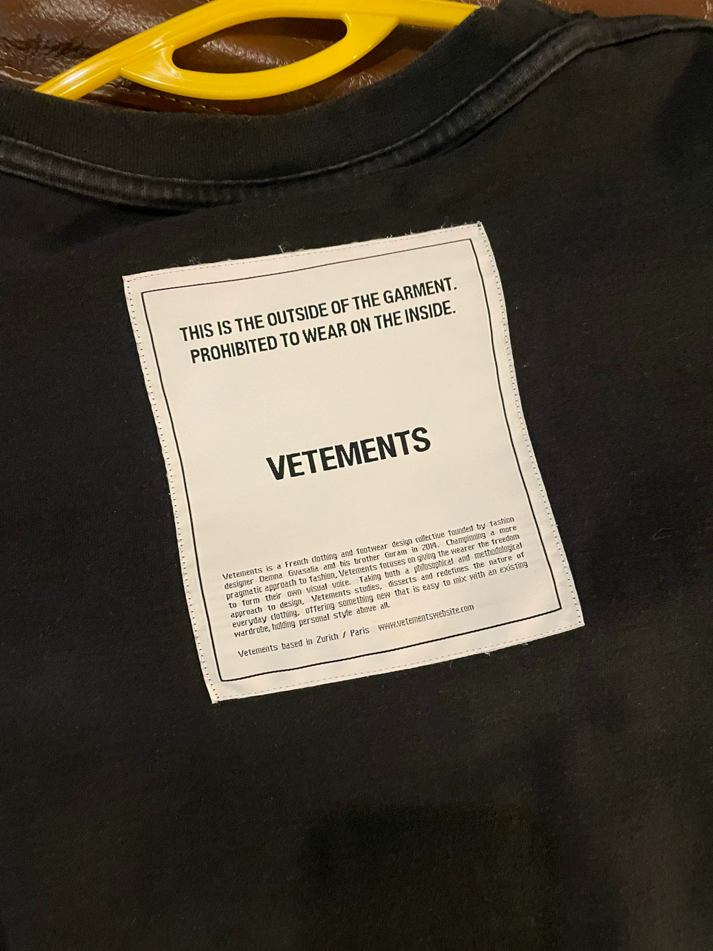 Vetements Men's Oversized XS T-Shirt — detail