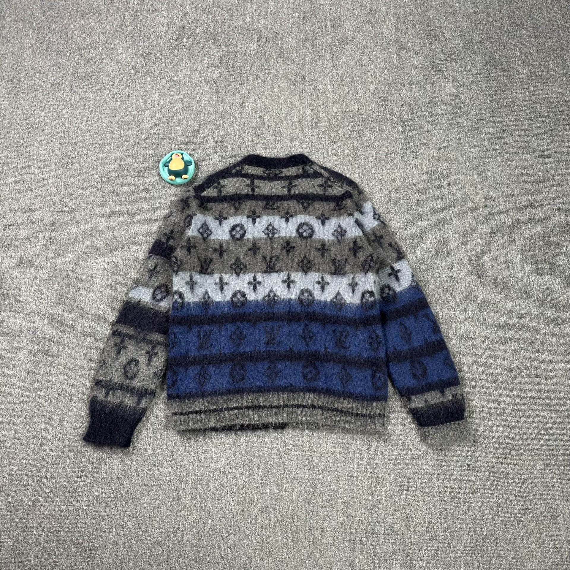 Louis Vuitton Holiday Monogram Cardigan — front