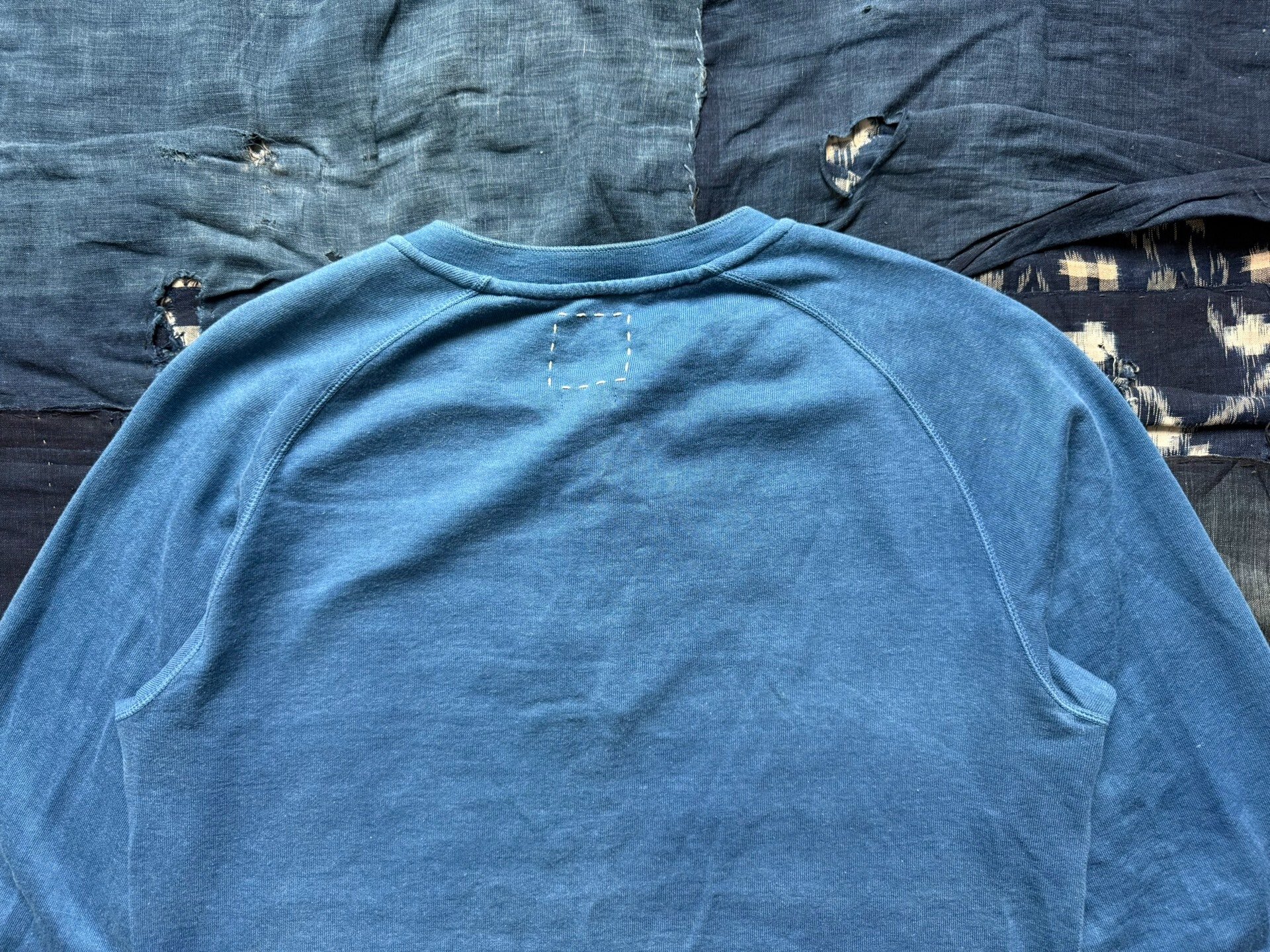 visvim 16ss Indigo Raglan Henley GIZA — back