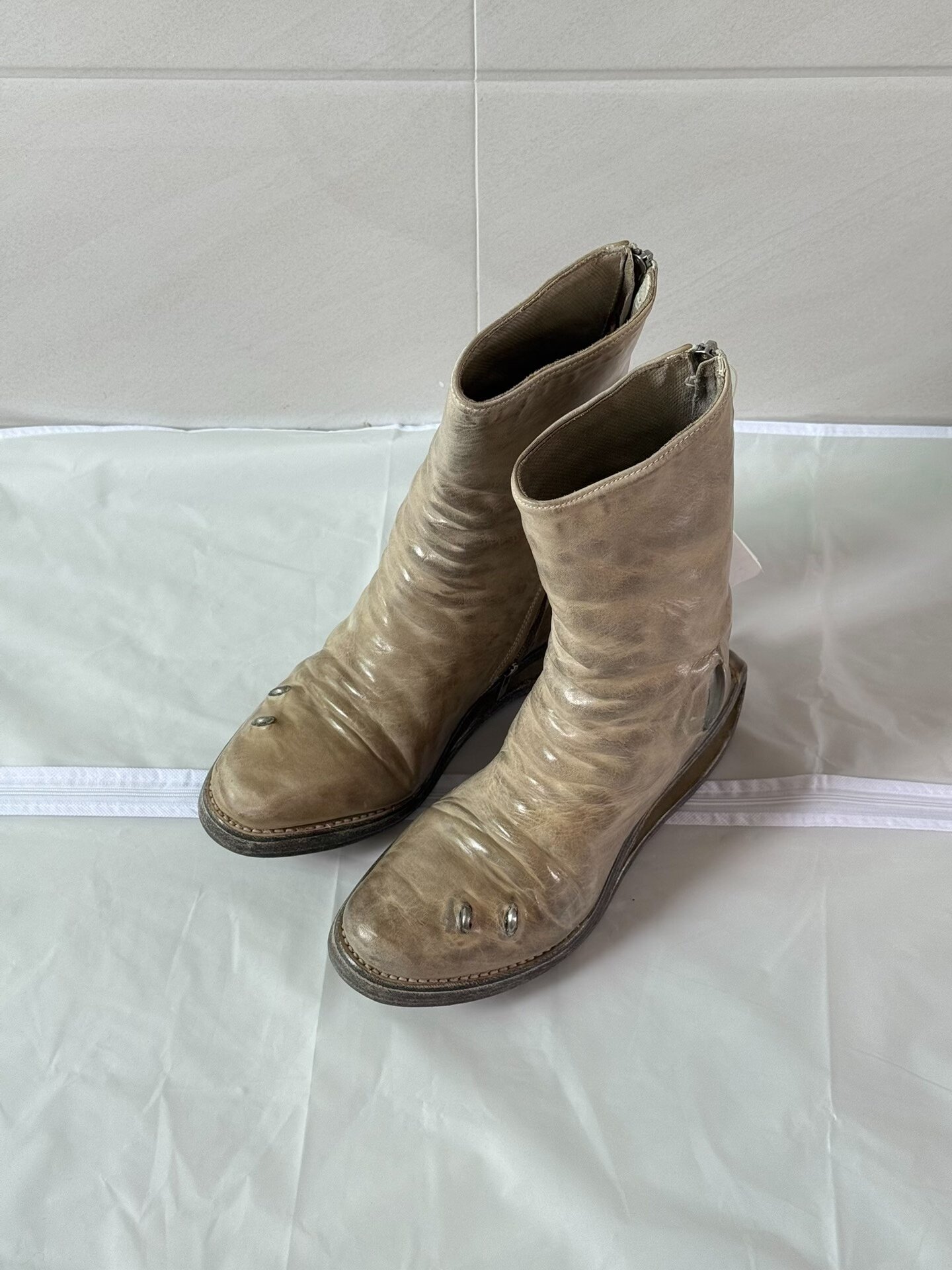 Carol Christian Poell U-sole Mid-Calf Boots — front