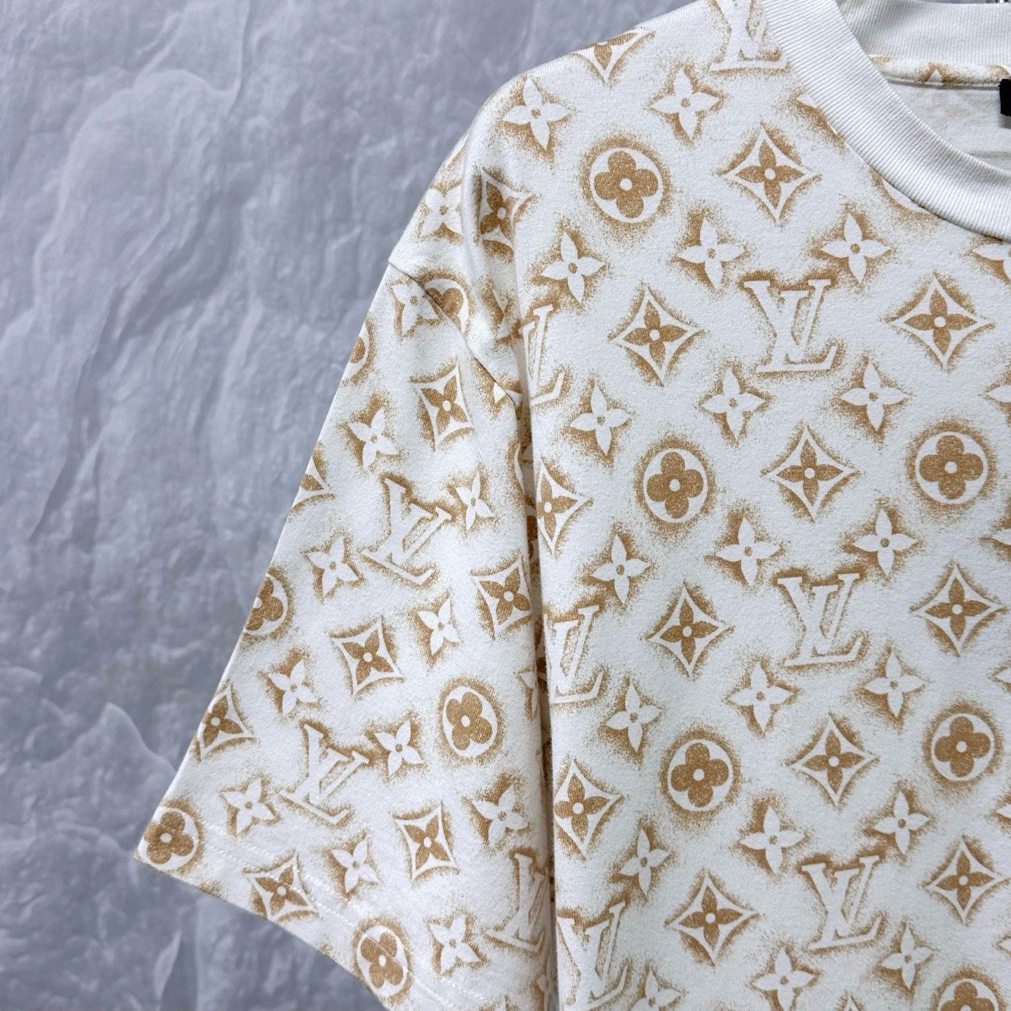 Louis Vuitton Monogram Print Short Sleeve XL — detail