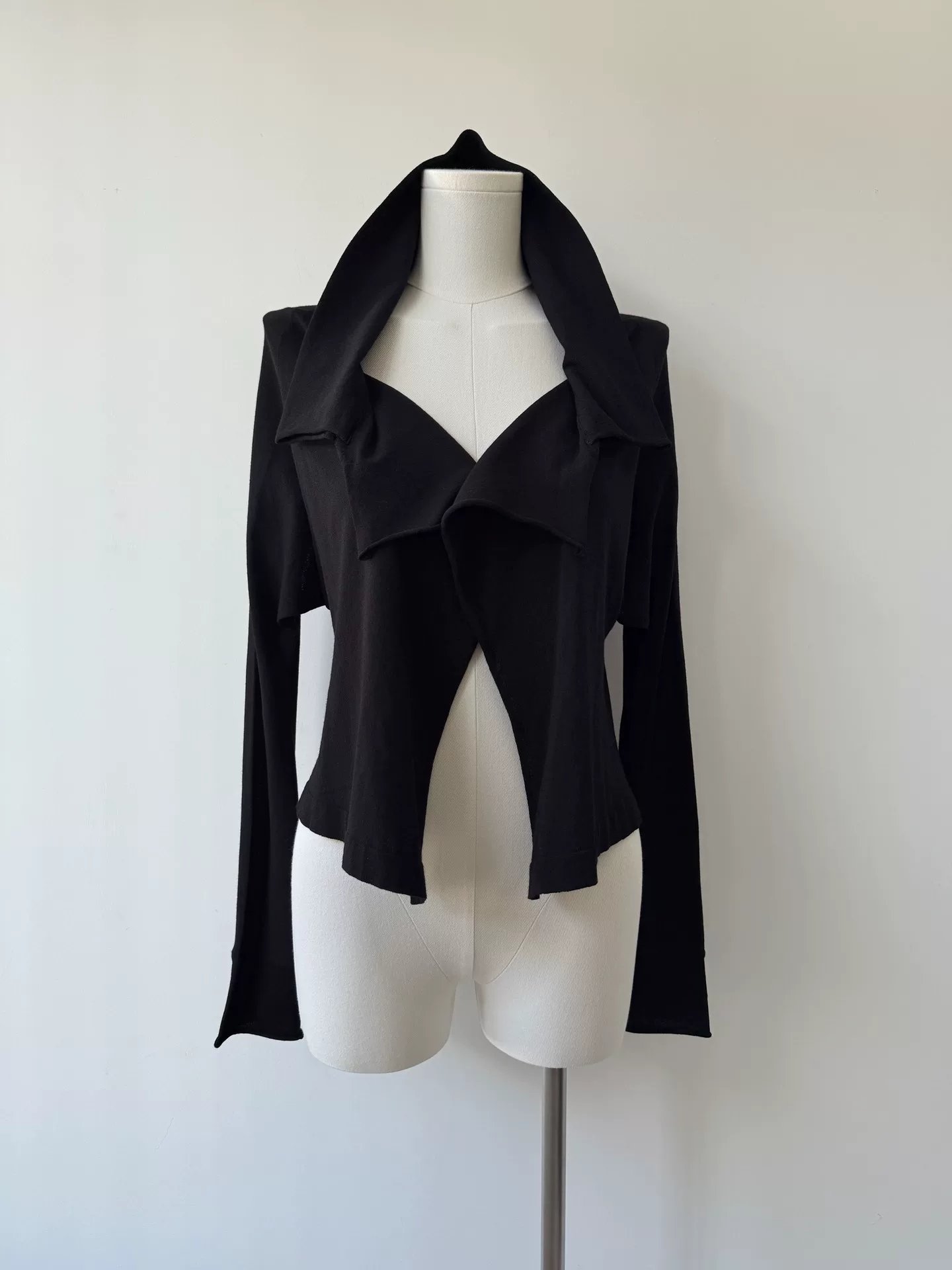 Yohji Yamamoto Y's 16SS Asymmetrical Cardigan — label