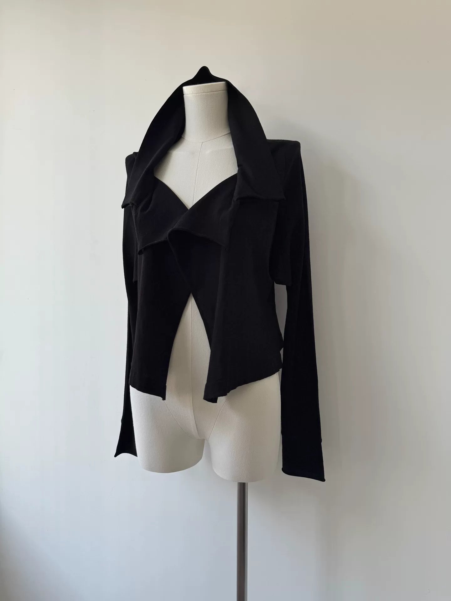 Yohji Yamamoto Y's 16SS Asymmetrical Cardigan — detail