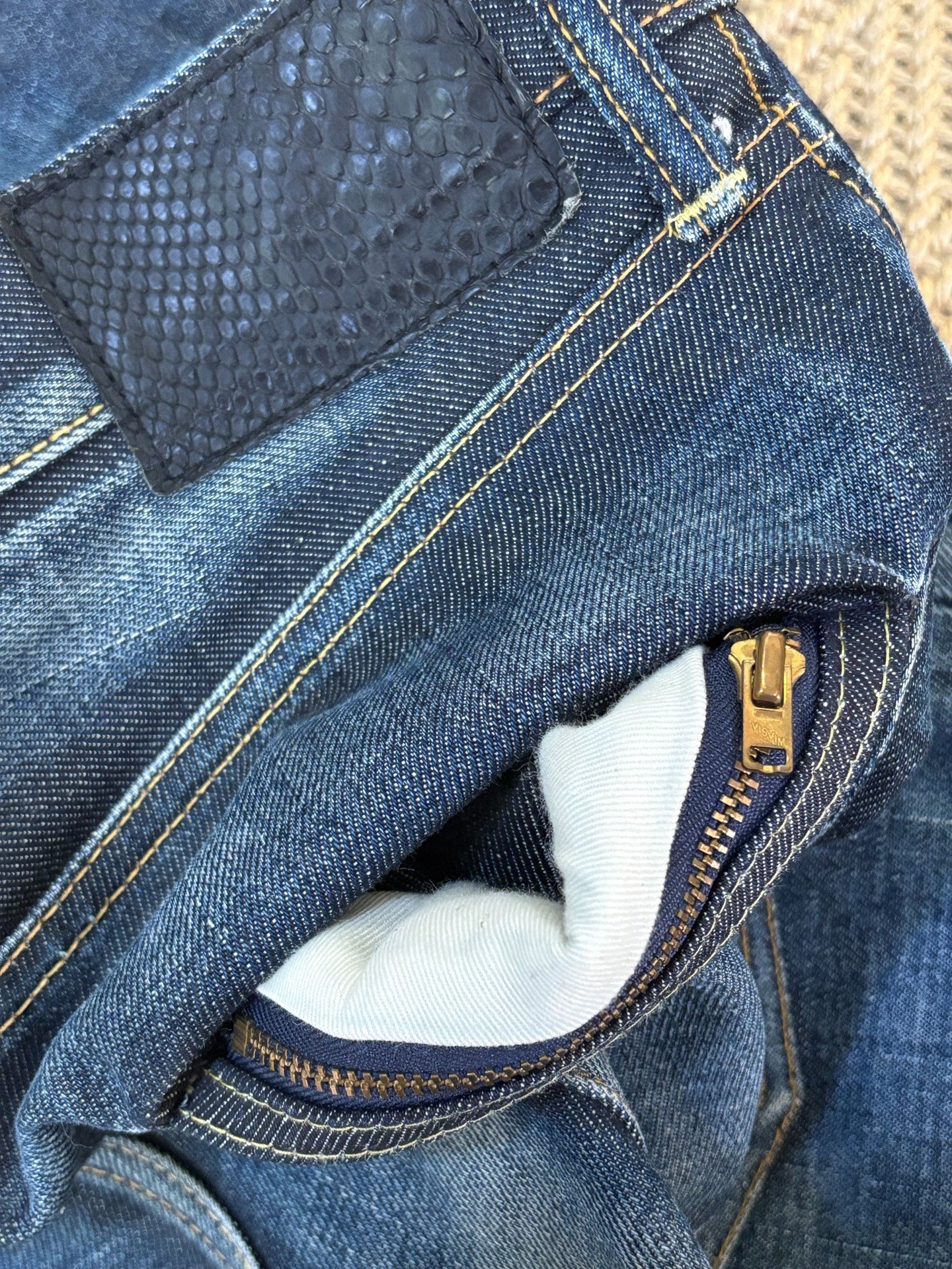 VISVIM SOCIAL SCULPTURE 03NW Jeans — label
