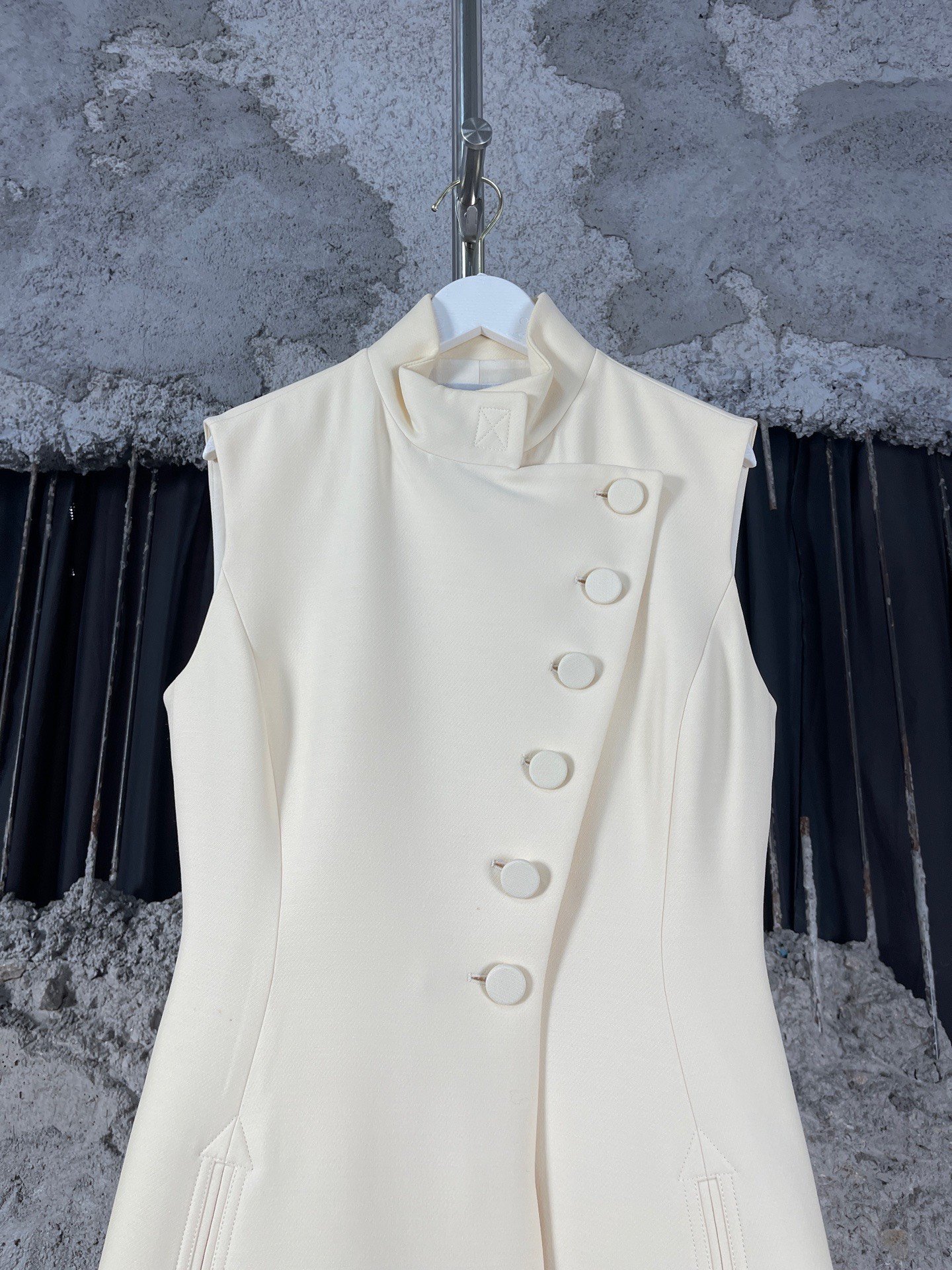 Dior Sleeveless Midi Dress — detail