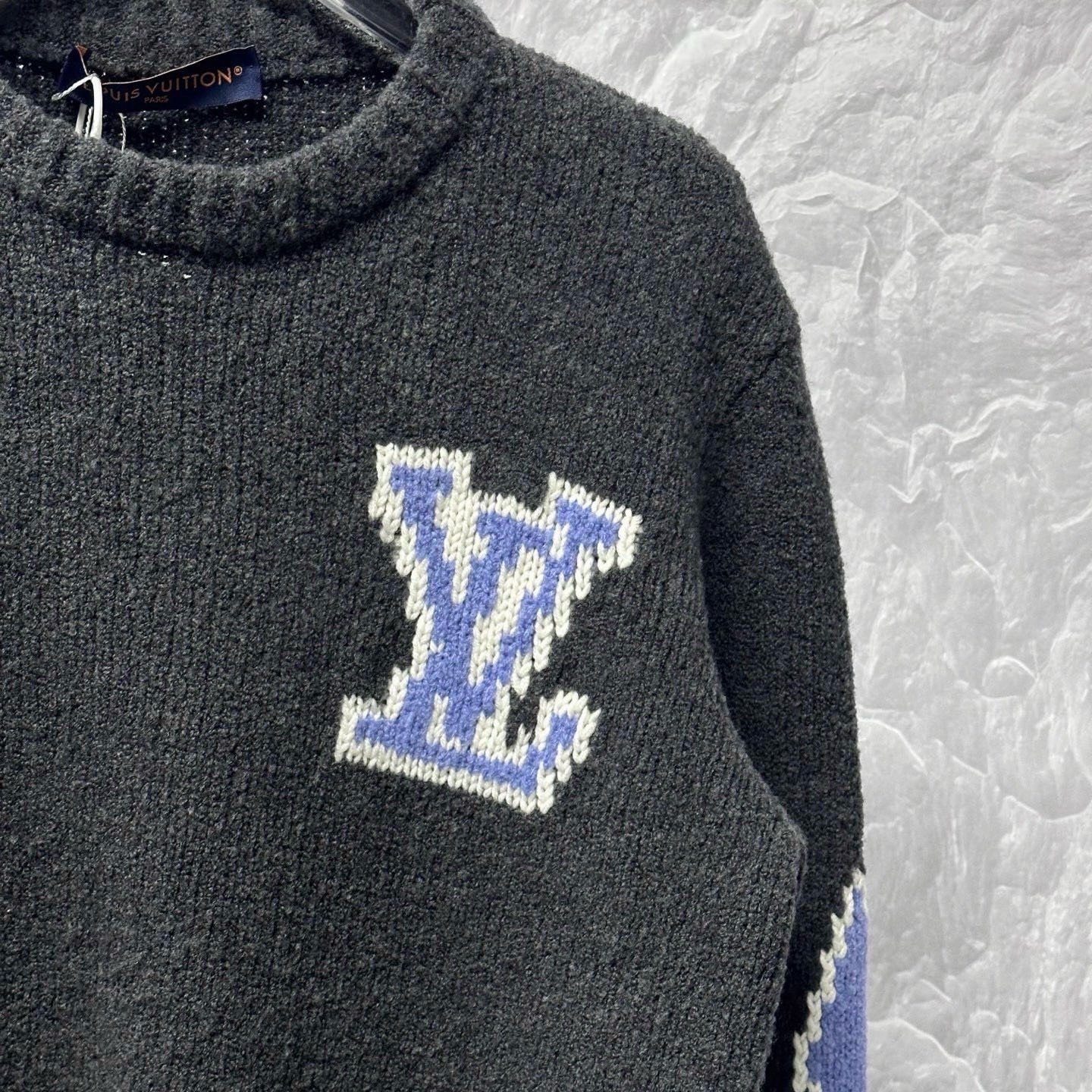 Louis Vuitton SS25 Ski Clover Knit Sweater — detail