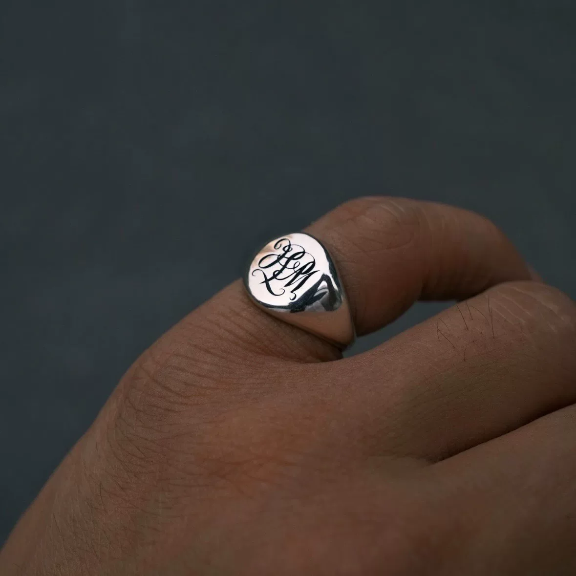 TWC Vintage Floral Script Pinky Ring — back