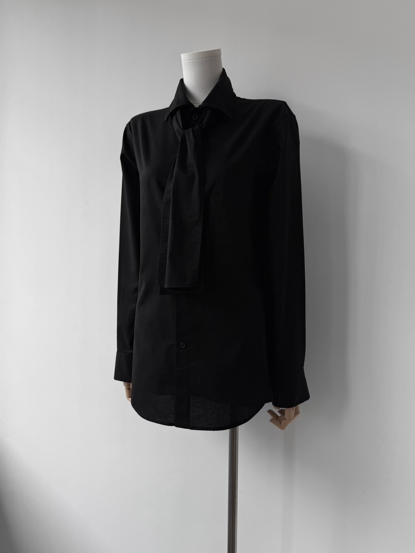 Yohji Yamamoto Y's 22AW Floating Collar Shirt — detail
