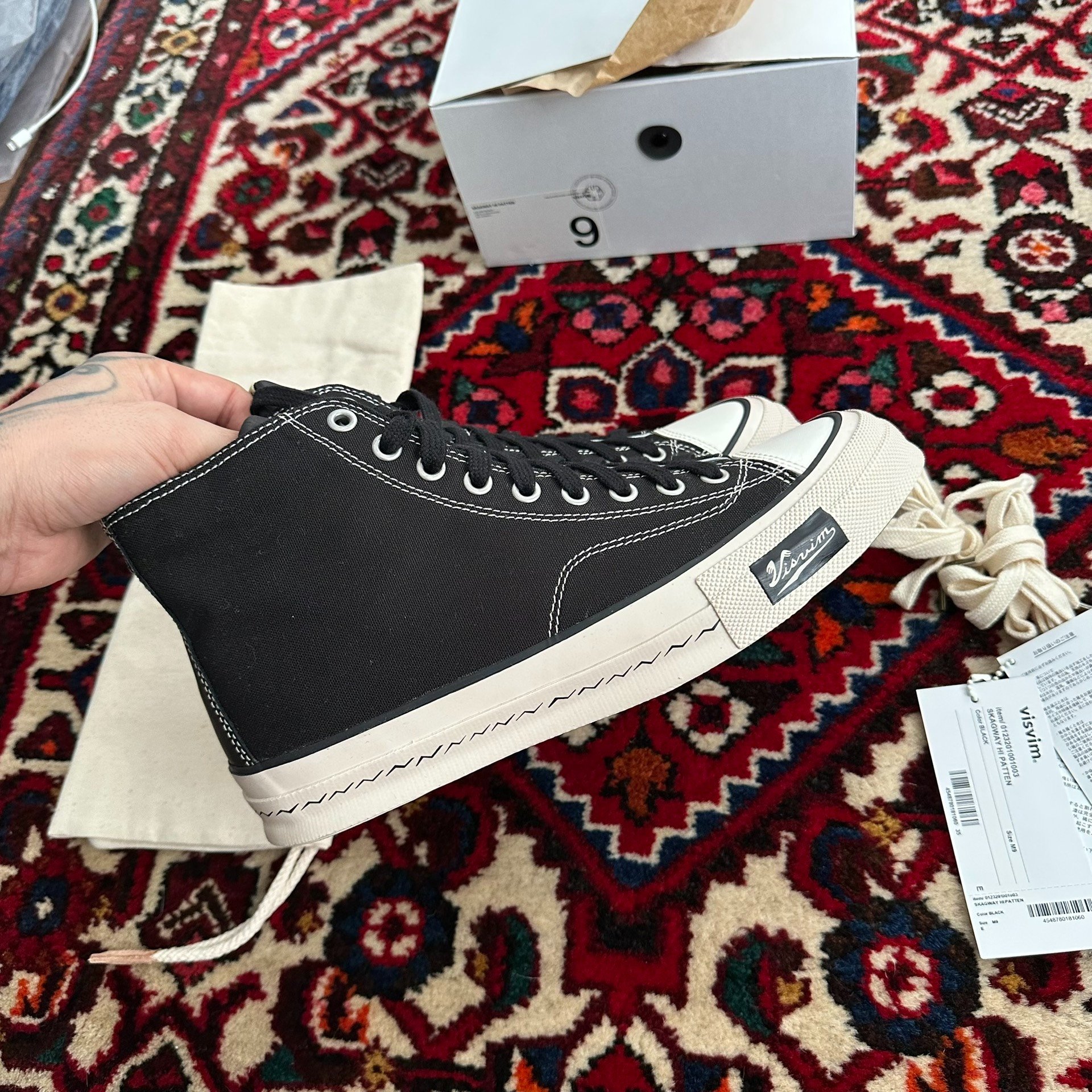 VISVIM 23AW SKAGWAY HI PATTEN Sneakers — detail