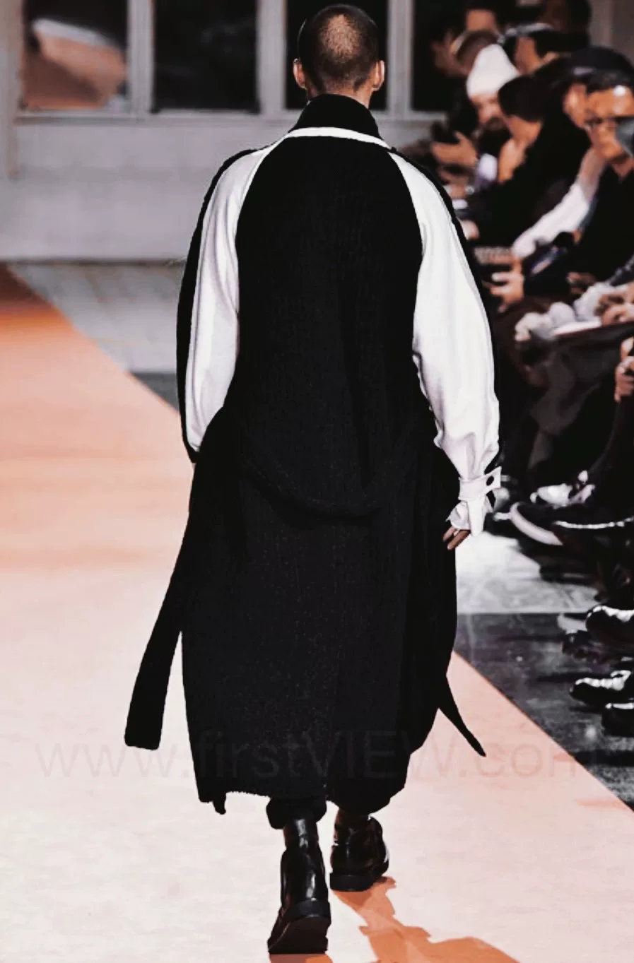 Yohji Yamamoto 18AW Oversize Belted Coat — detail