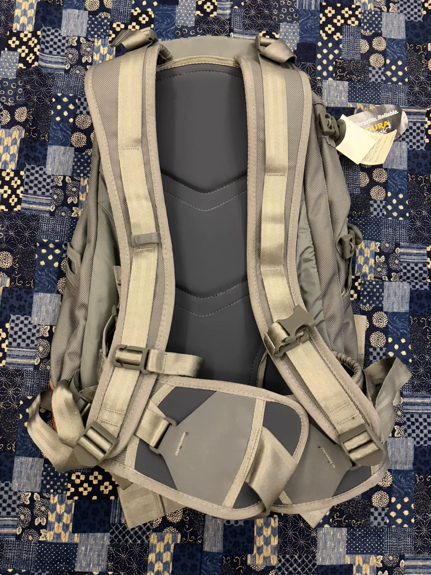 visvim 11ss ballistic 20l backpack — label