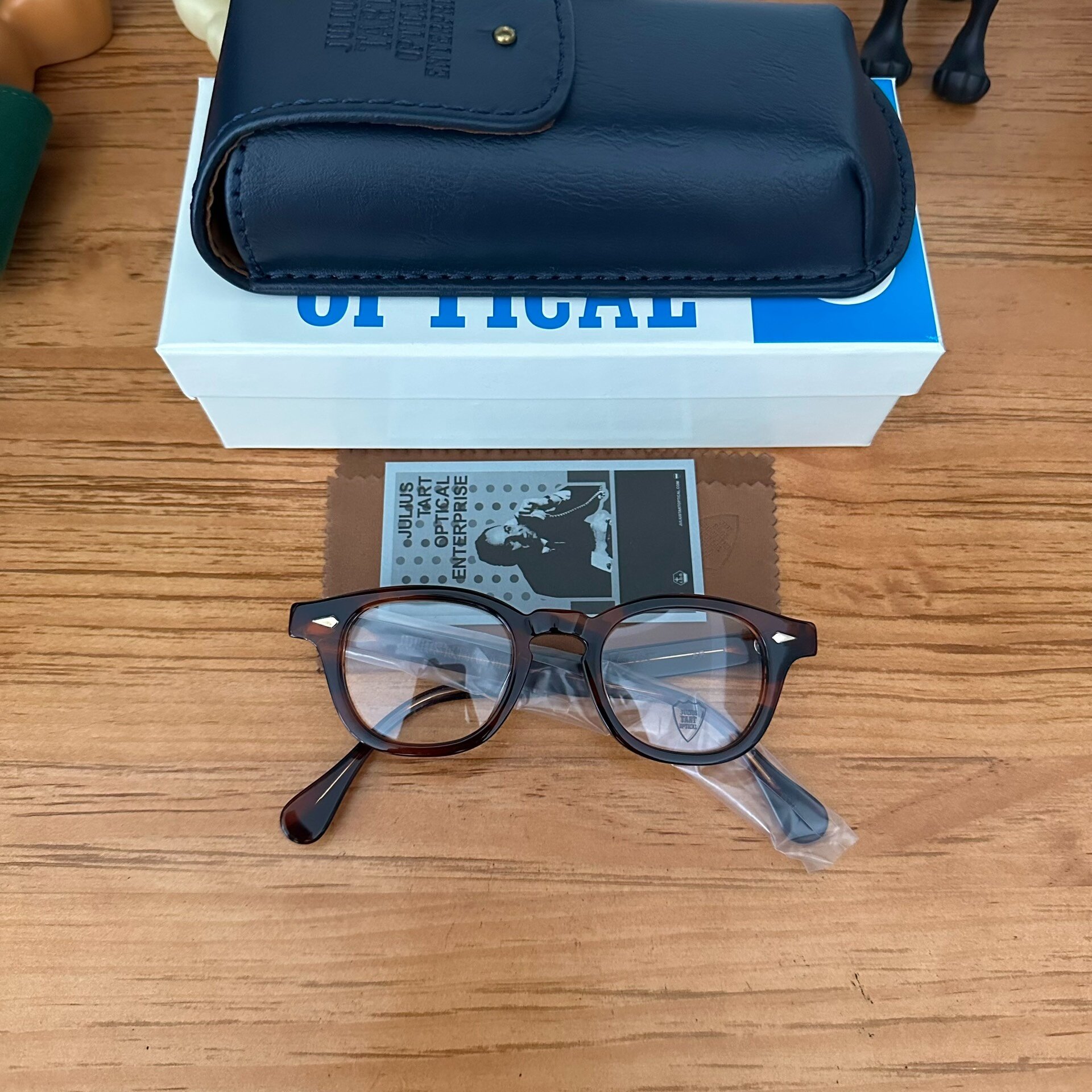 JULIUS TART OPTICAL Eyeglasses