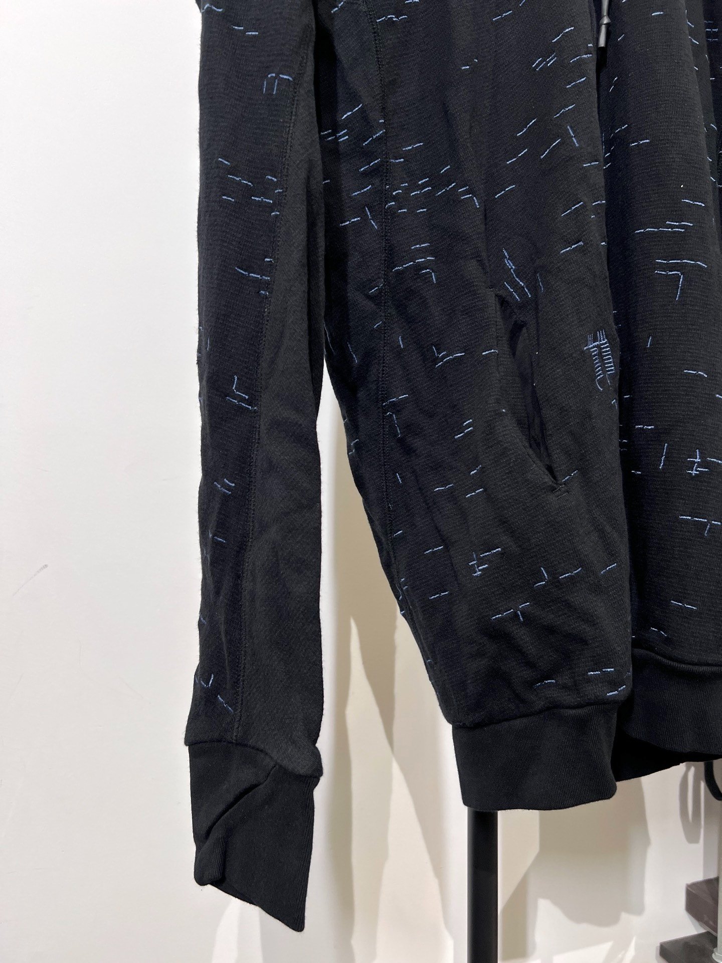 Boris Bidjan Saberi 11by bbs H1F Embroidery Hoodie — label