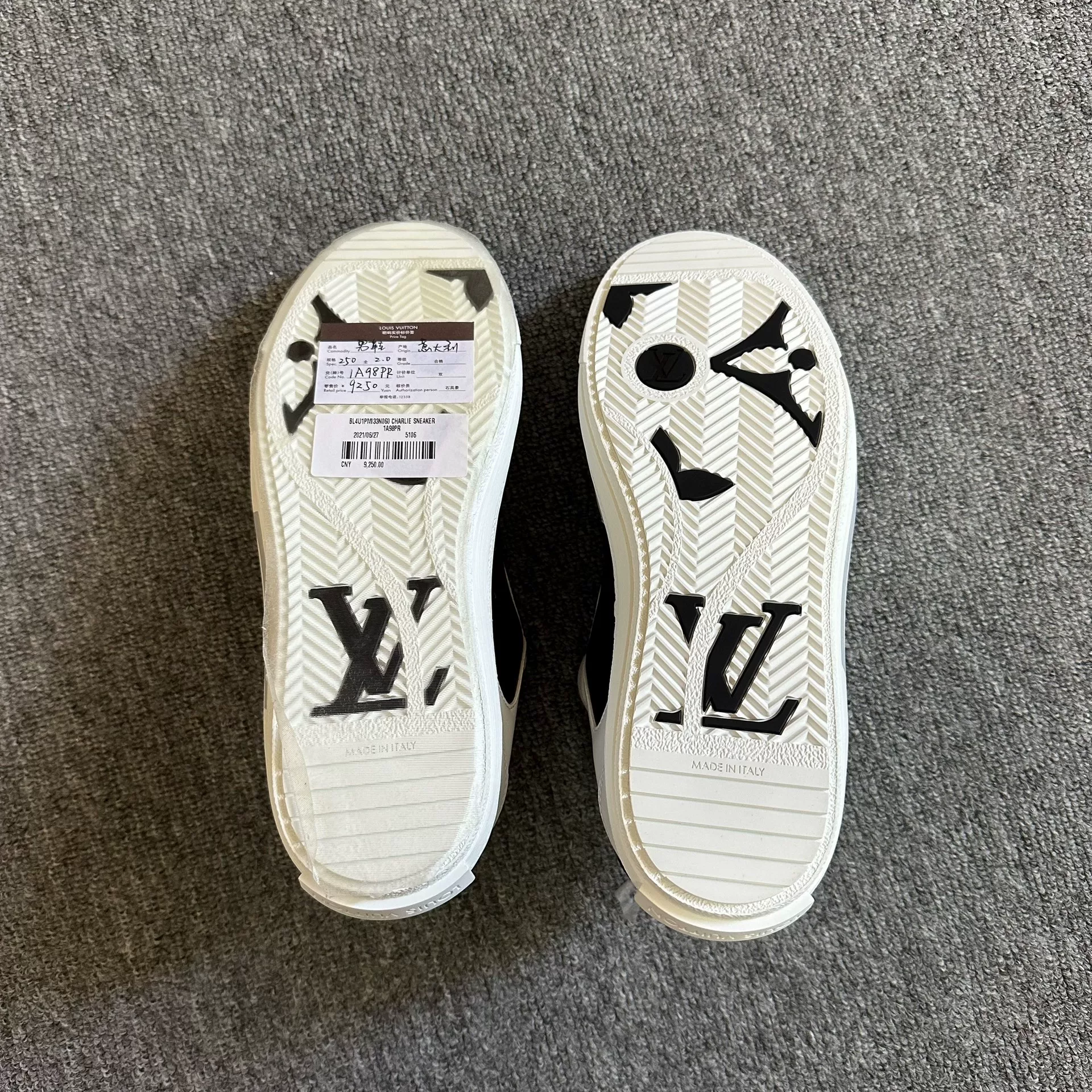 Louis Vuitton Charlie Low-Top Casual Shoes — label