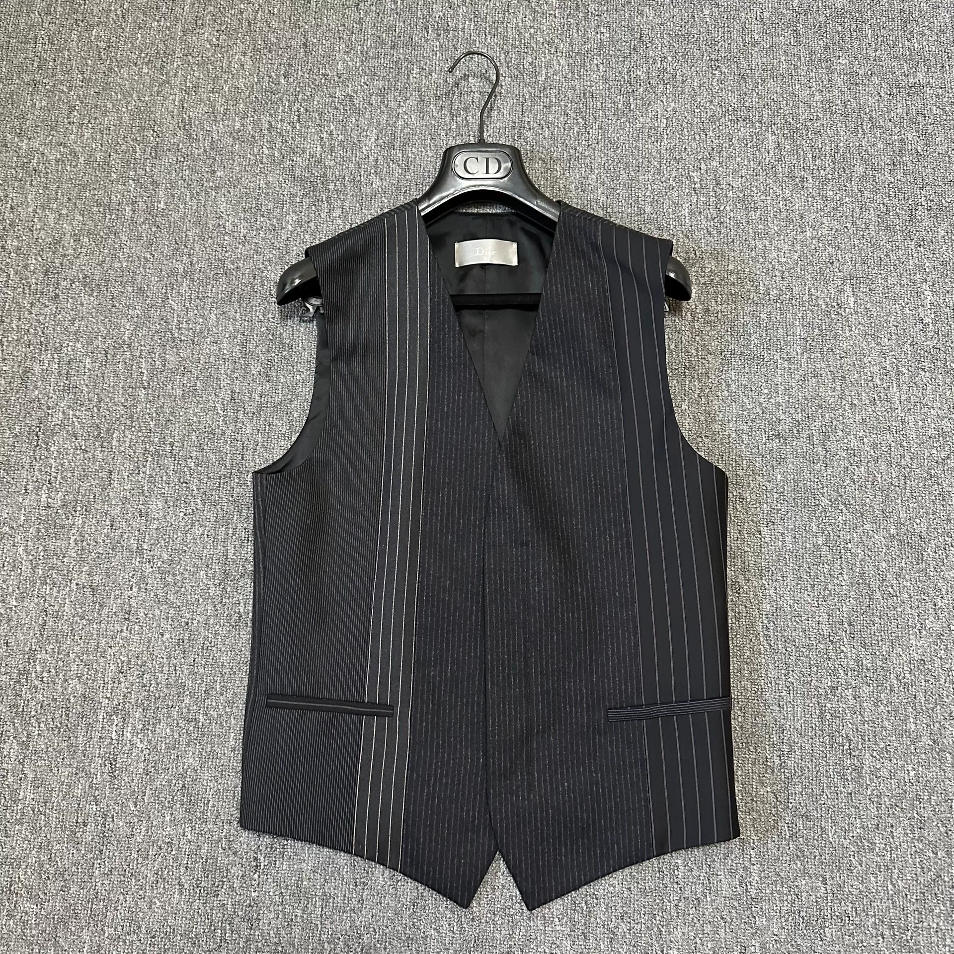 Dior Homme 14FW Pinstripe Suit — label