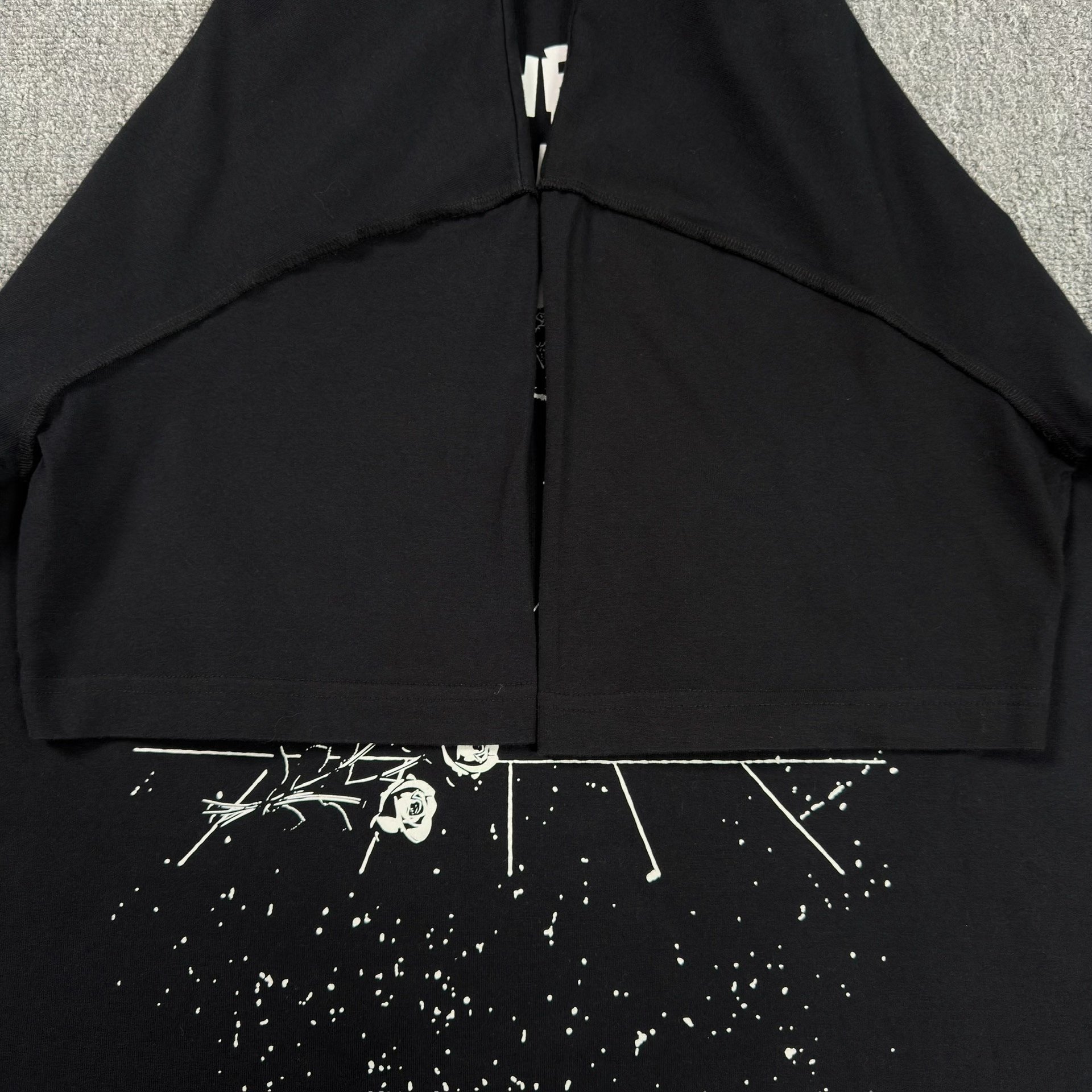 Louis Vuitton Concert Print Black T-Shirt — detail