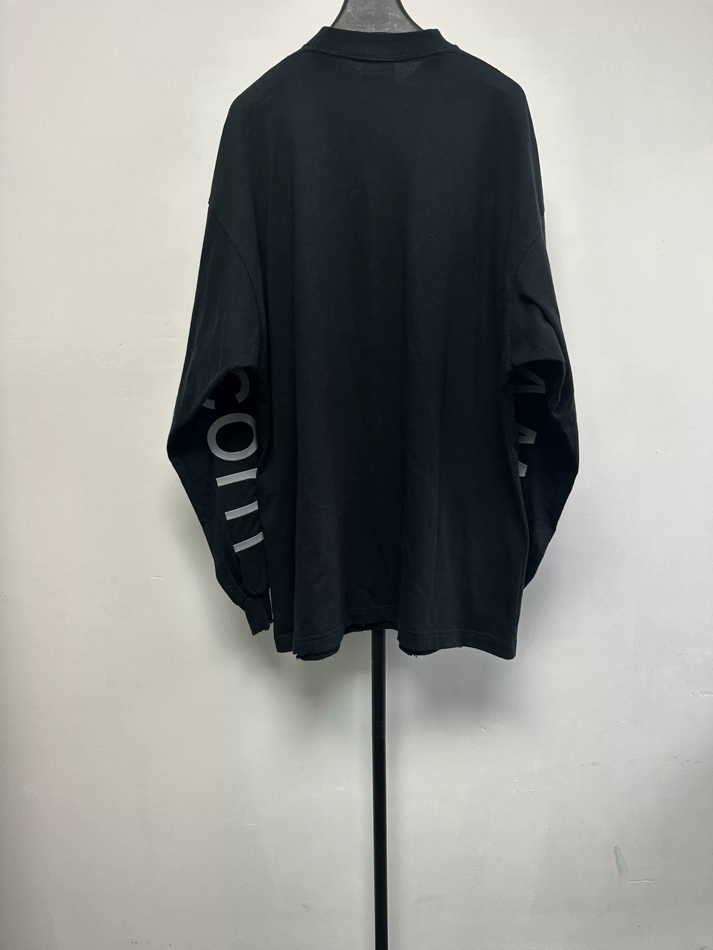 Balenciaga Letter Long-Sleeve T-Shirt — front