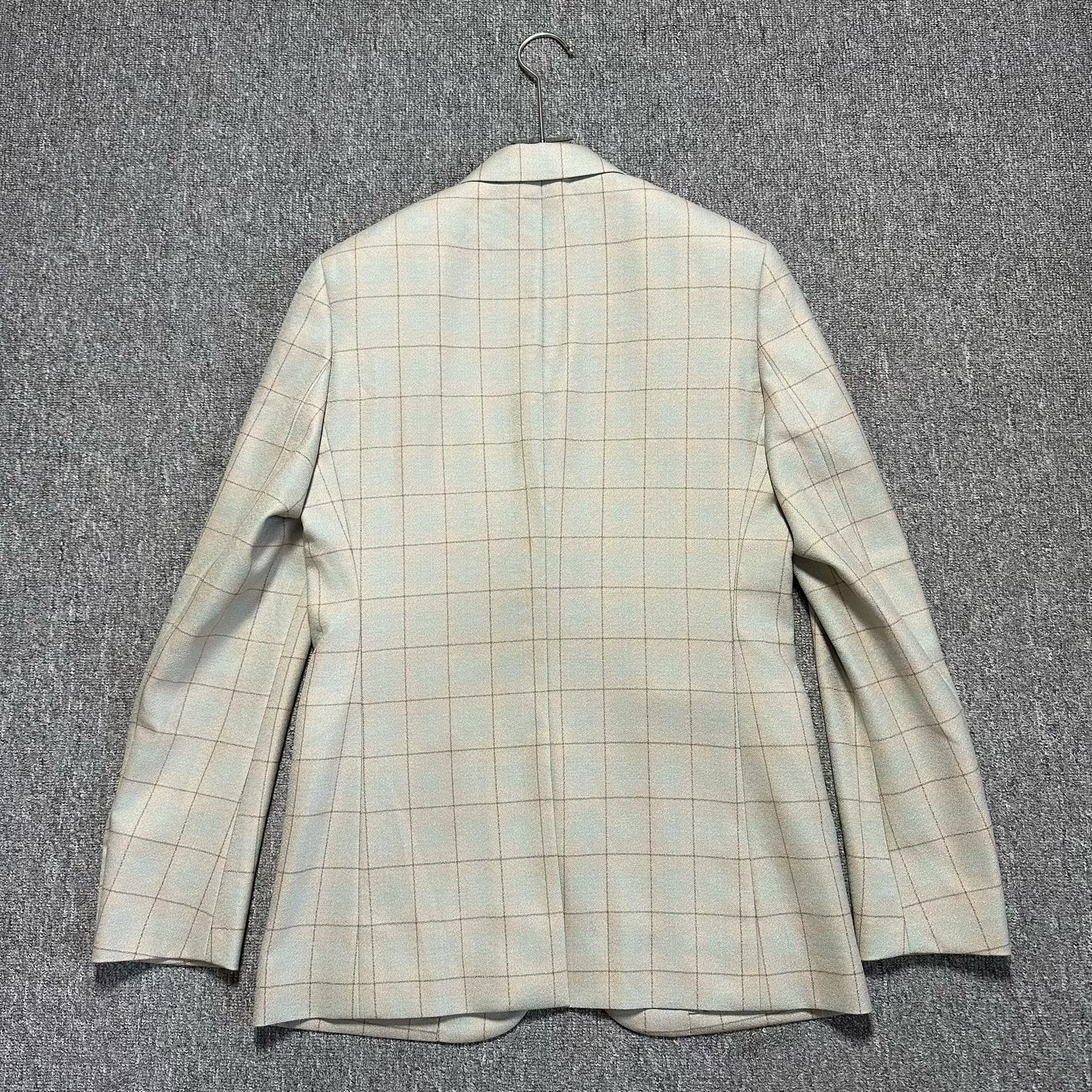 Dior 23FW Beige Grid Wool Suit — detail