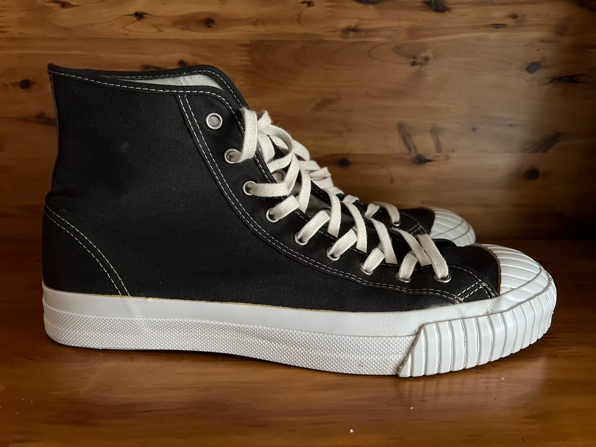 Glad Hand WEIRDO KRAZY FEET Sneaker — detail